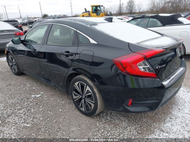 Photo 2 VIN: JHMFC1F72JX027901 - HONDA CIVIC 