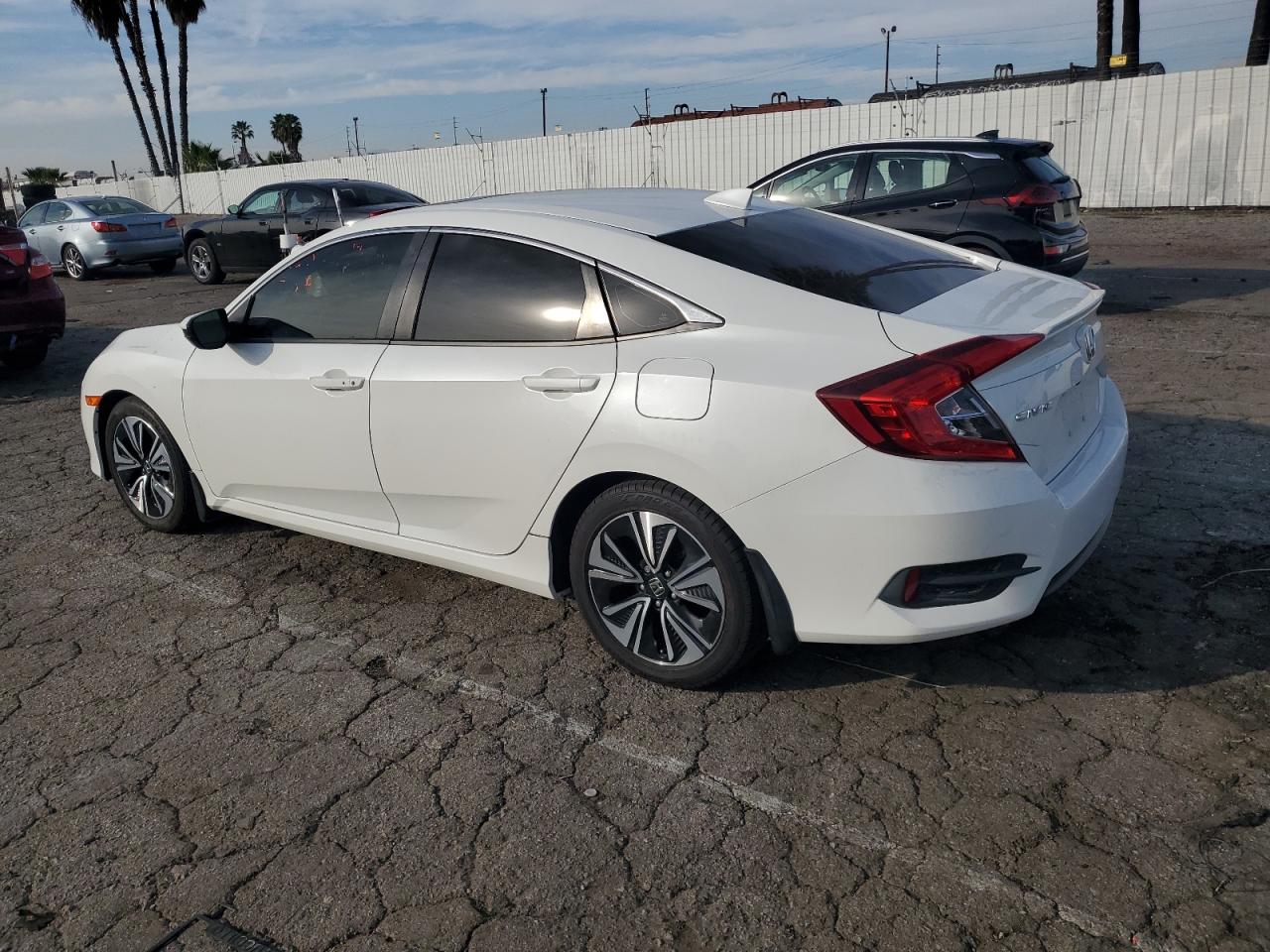 Photo 1 VIN: JHMFC1F74JX041024 - HONDA CIVIC 