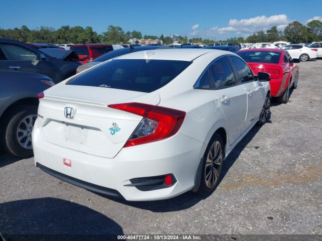 Photo 3 VIN: JHMFC1F78JX017017 - HONDA CIVIC 