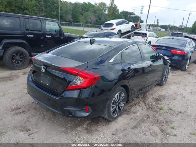 Photo 3 VIN: JHMFC1F78JX032746 - HONDA CIVIC 