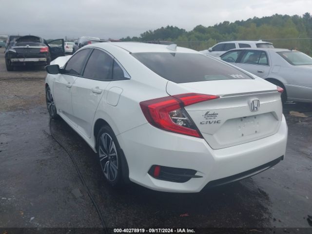 Photo 2 VIN: JHMFC1F79JX013672 - HONDA CIVIC 