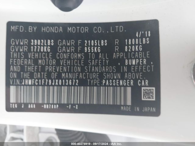 Photo 8 VIN: JHMFC1F79JX013672 - HONDA CIVIC 