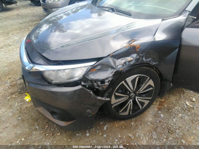 Photo 5 VIN: JHMFC1F79JX013879 - HONDA CIVIC 