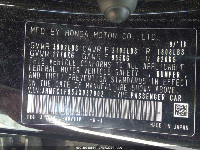 Photo 8 VIN: JHMFC1F95JX037002 - HONDA CIVIC SEDAN 