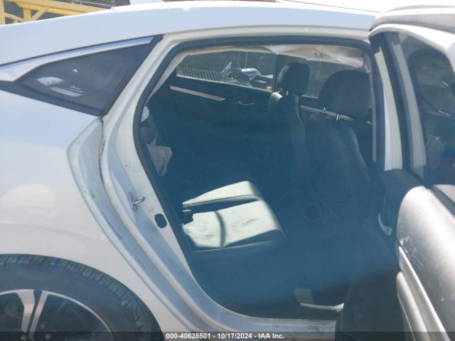 Photo 7 VIN: JHMFC1F97JX012327 - HONDA CIVIC 