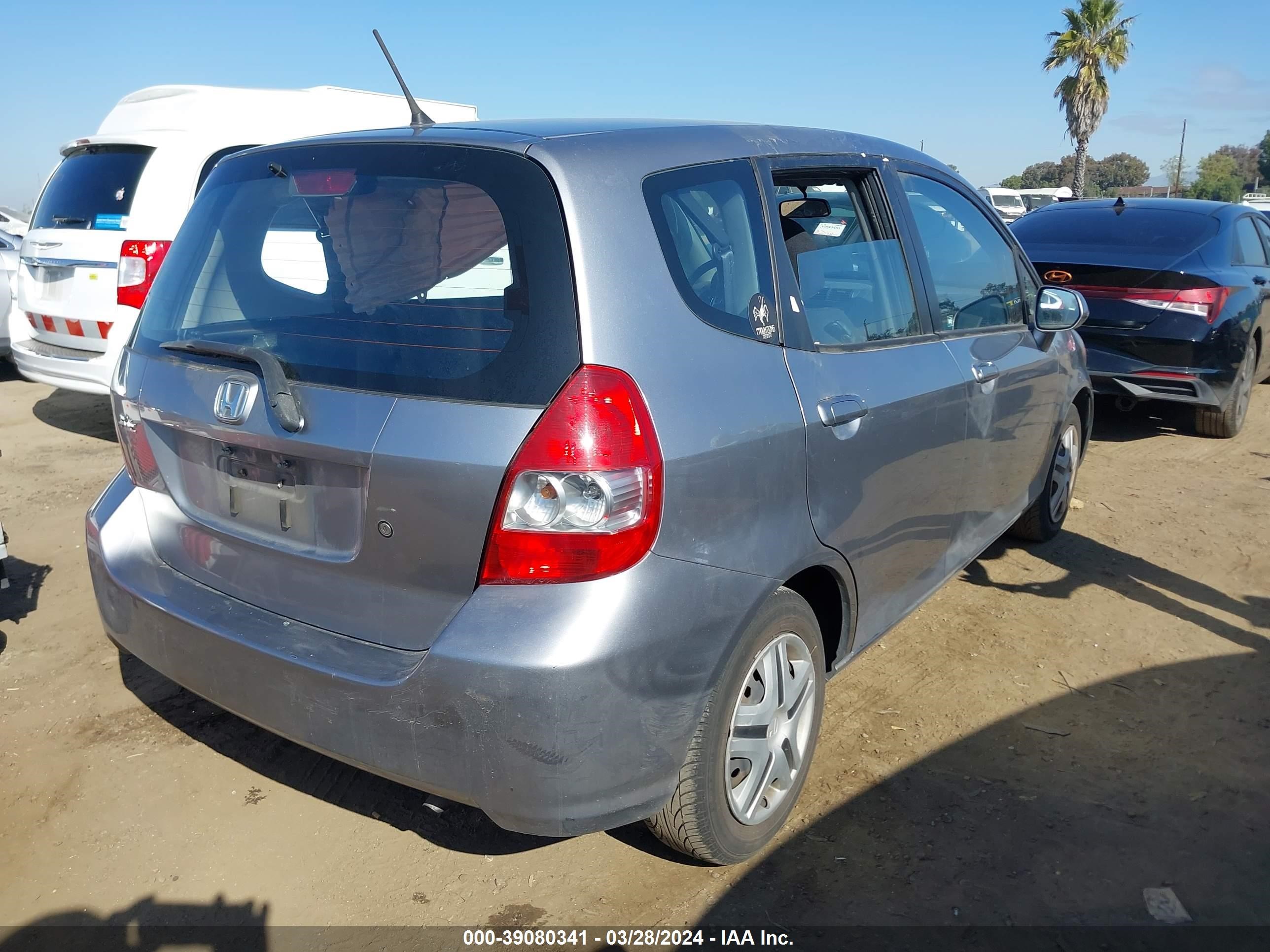 Photo 3 VIN: JHMGD37467S048077 - HONDA FIT 