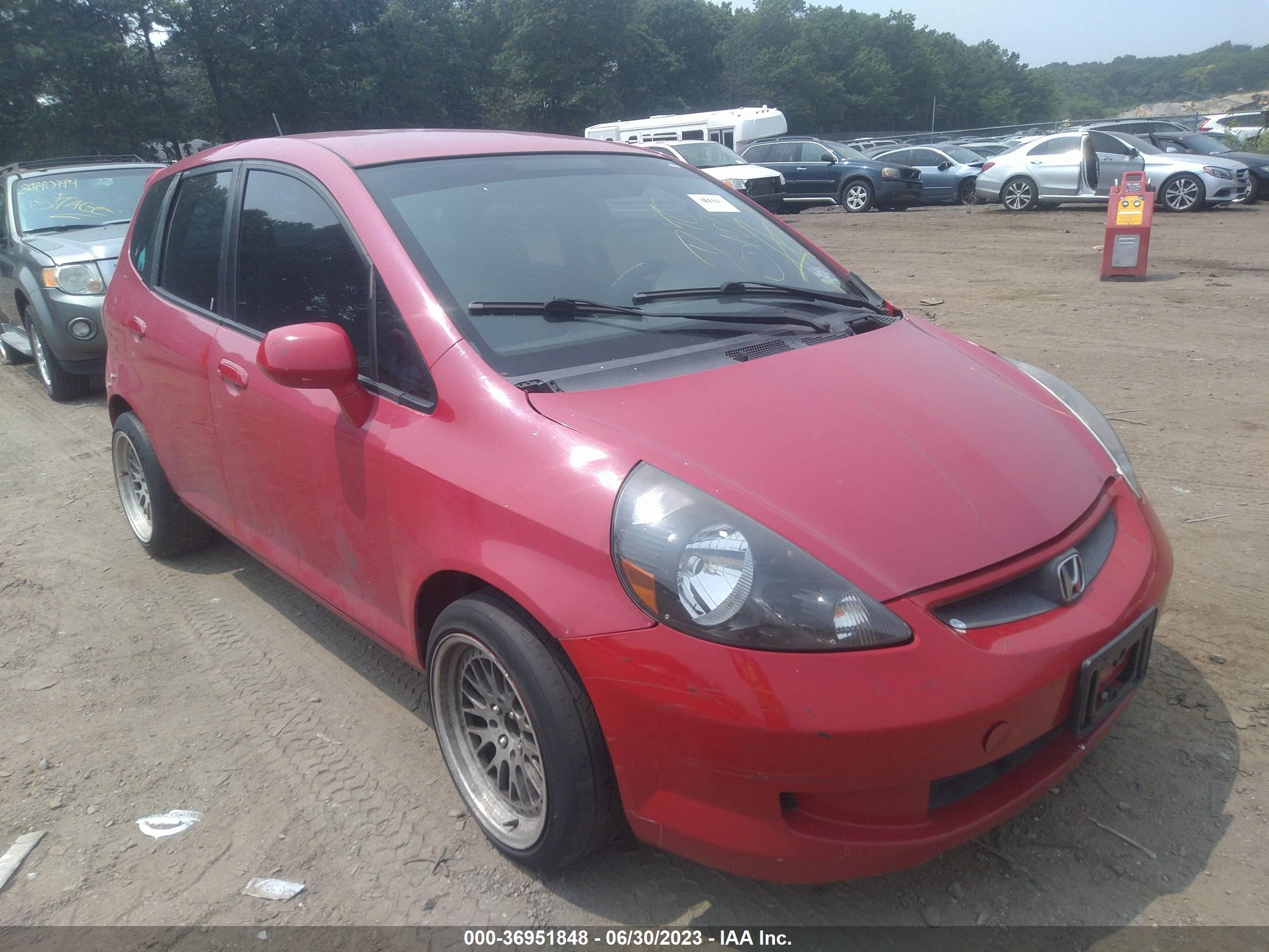 Photo 0 VIN: JHMGD374X8S063974 - HONDA FIT 