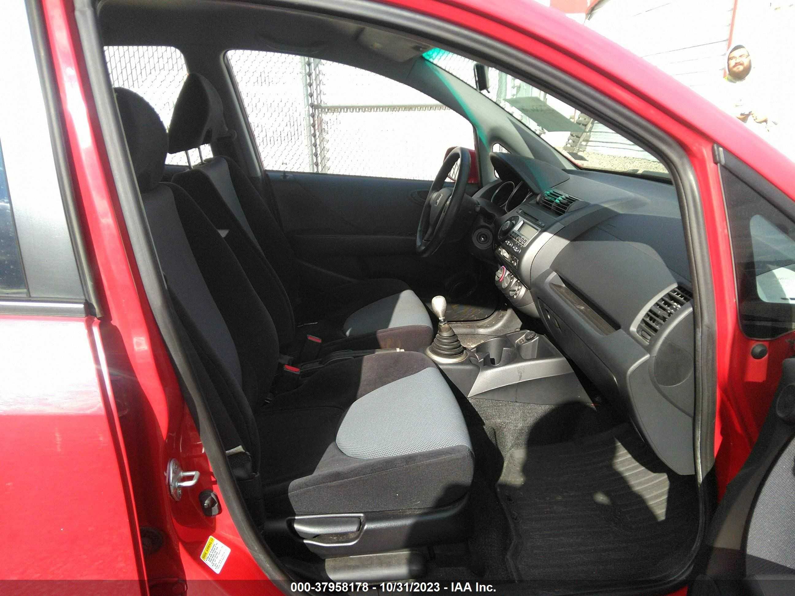 Photo 4 VIN: JHMGD37637S012056 - HONDA FIT 