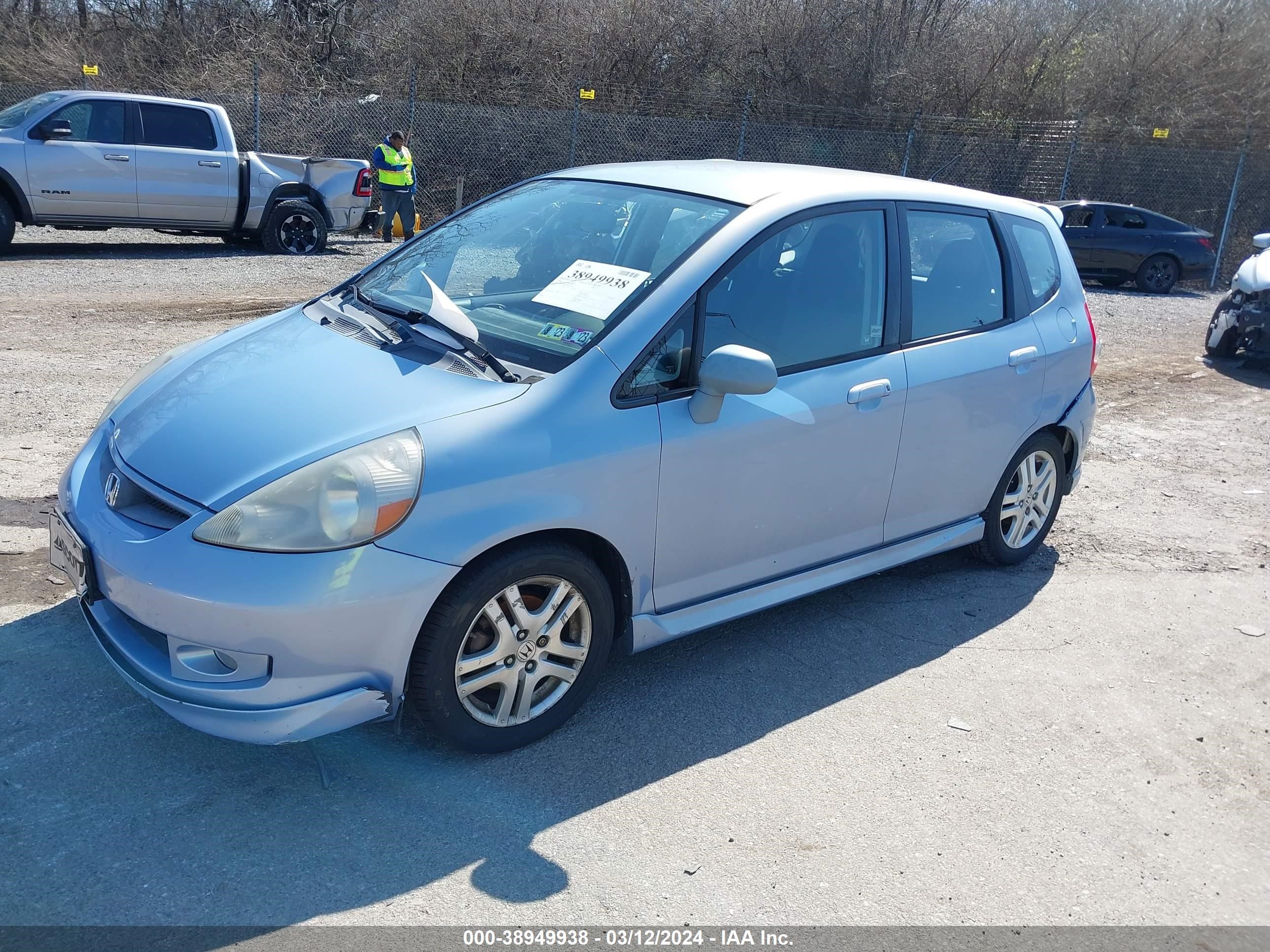 Photo 1 VIN: JHMGD37638S009935 - HONDA FIT 