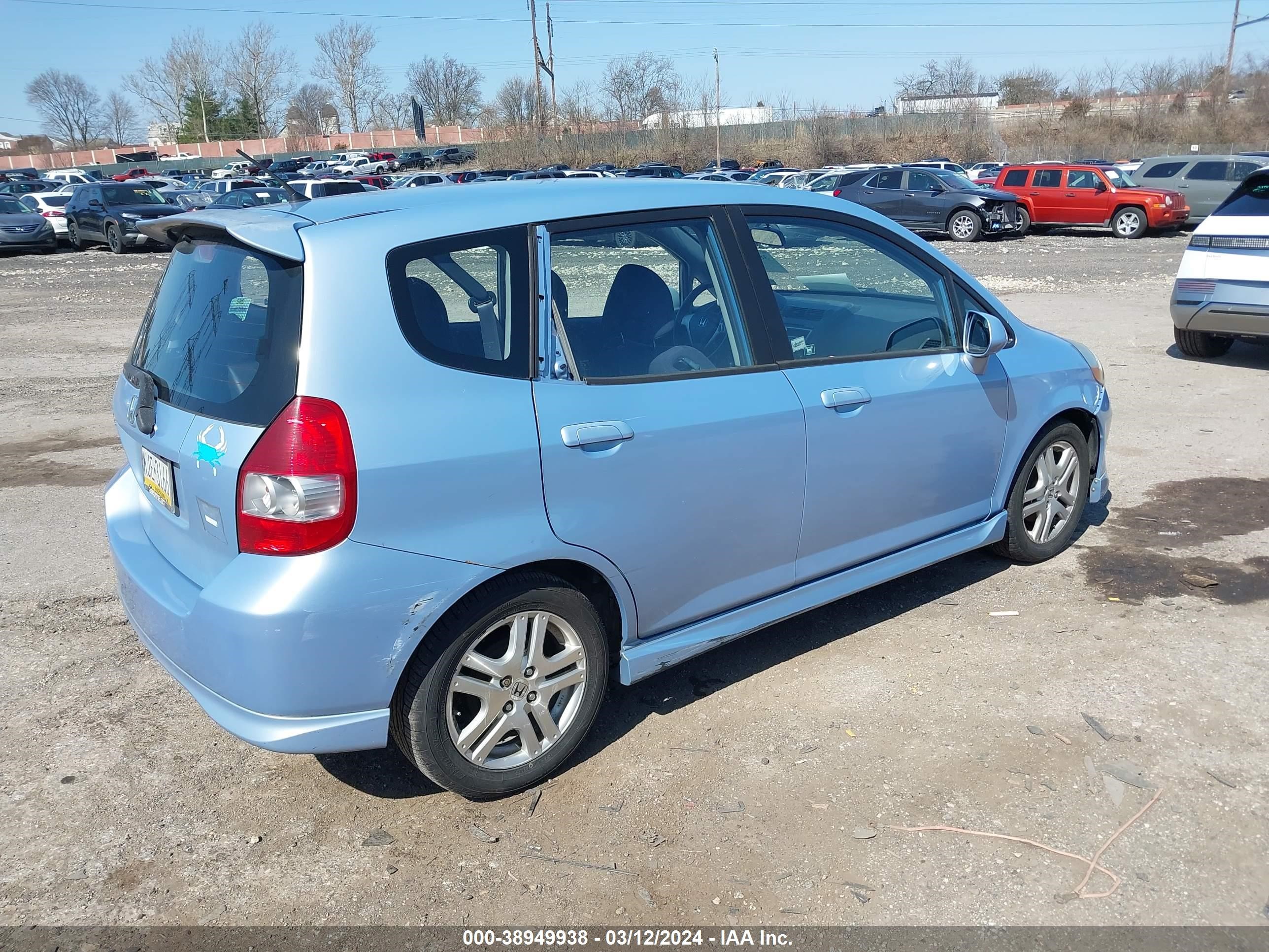 Photo 3 VIN: JHMGD37638S009935 - HONDA FIT 