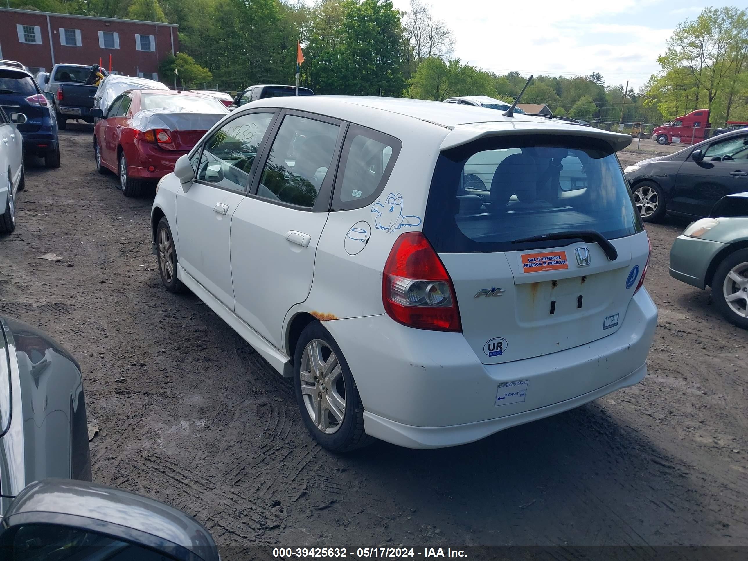 Photo 2 VIN: JHMGD37647S063985 - HONDA FIT 