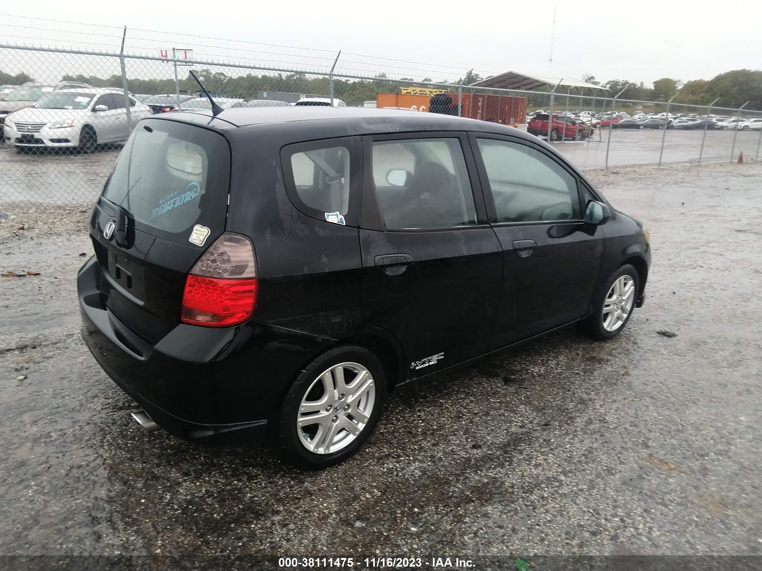 Photo 3 VIN: JHMGD37658S033251 - HONDA FIT 