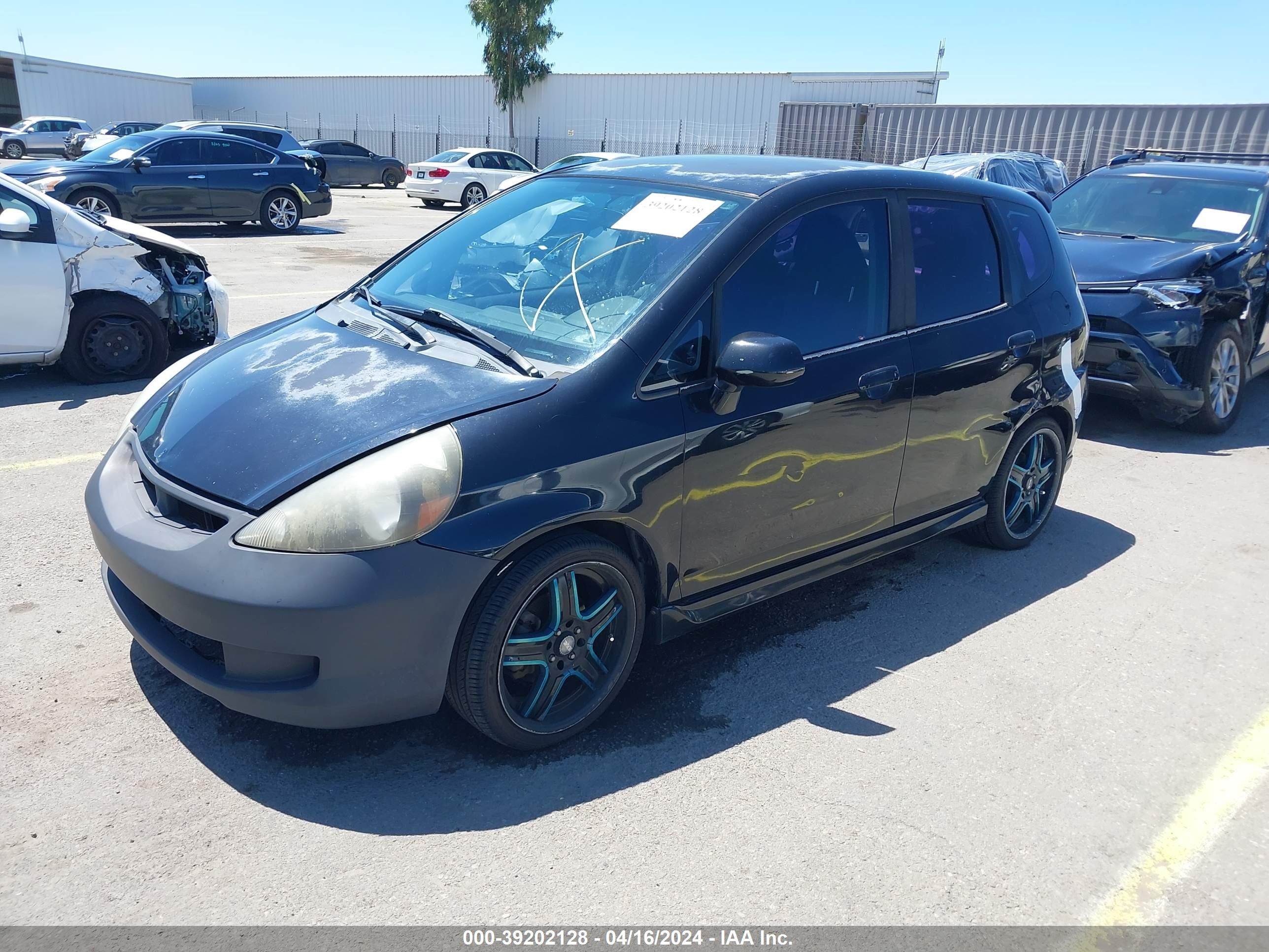 Photo 1 VIN: JHMGD37658S044010 - HONDA FIT 