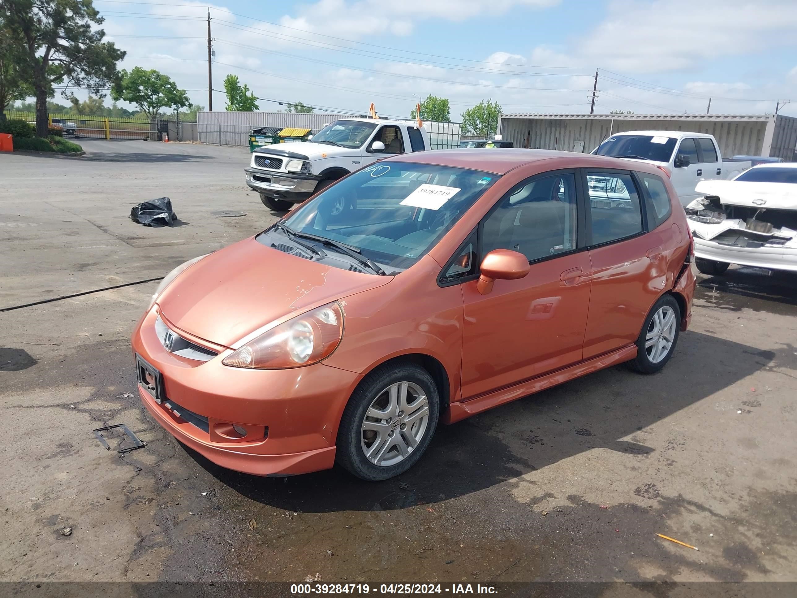 Photo 1 VIN: JHMGD376X8S011116 - HONDA FIT 