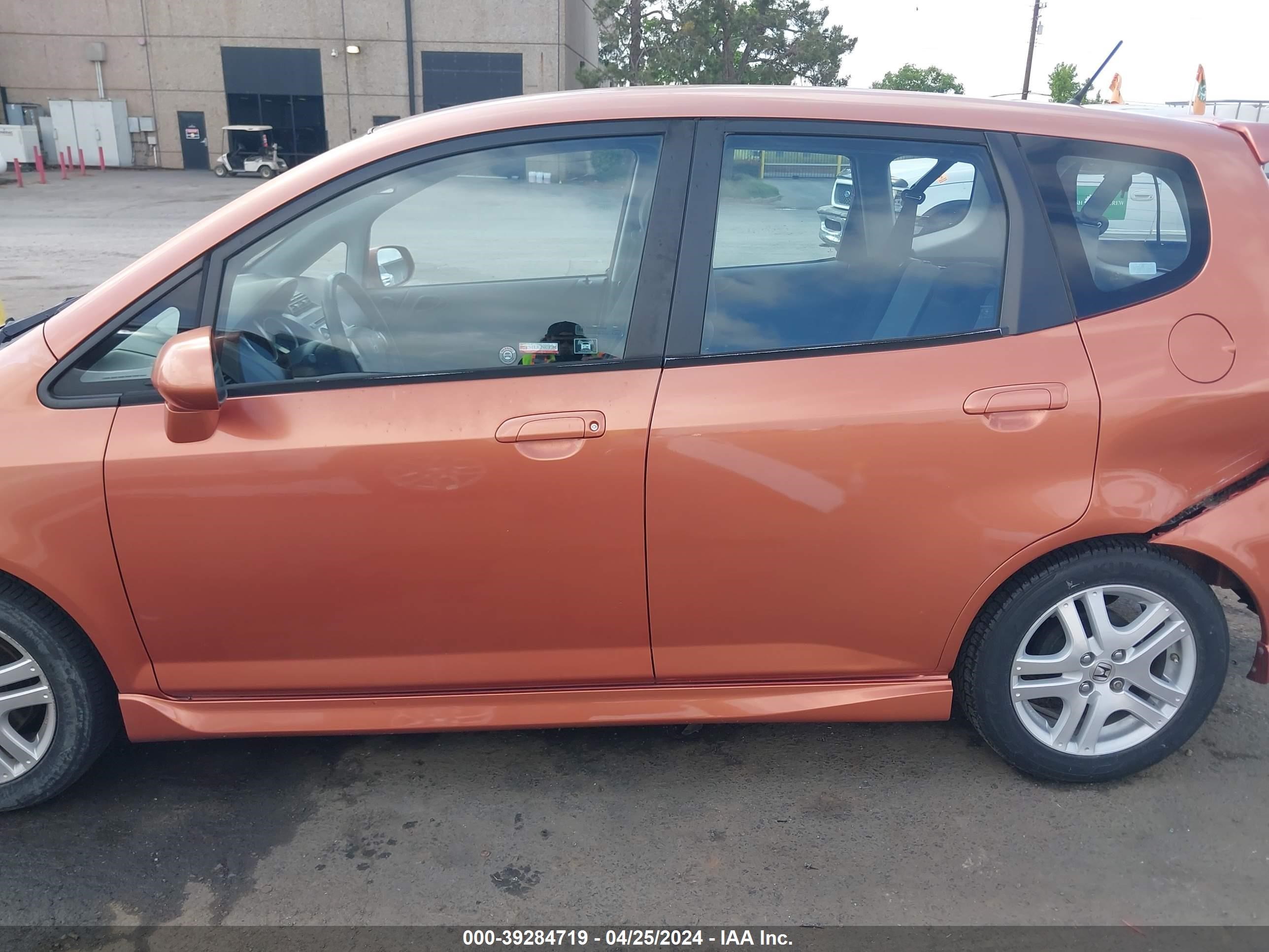 Photo 13 VIN: JHMGD376X8S011116 - HONDA FIT 