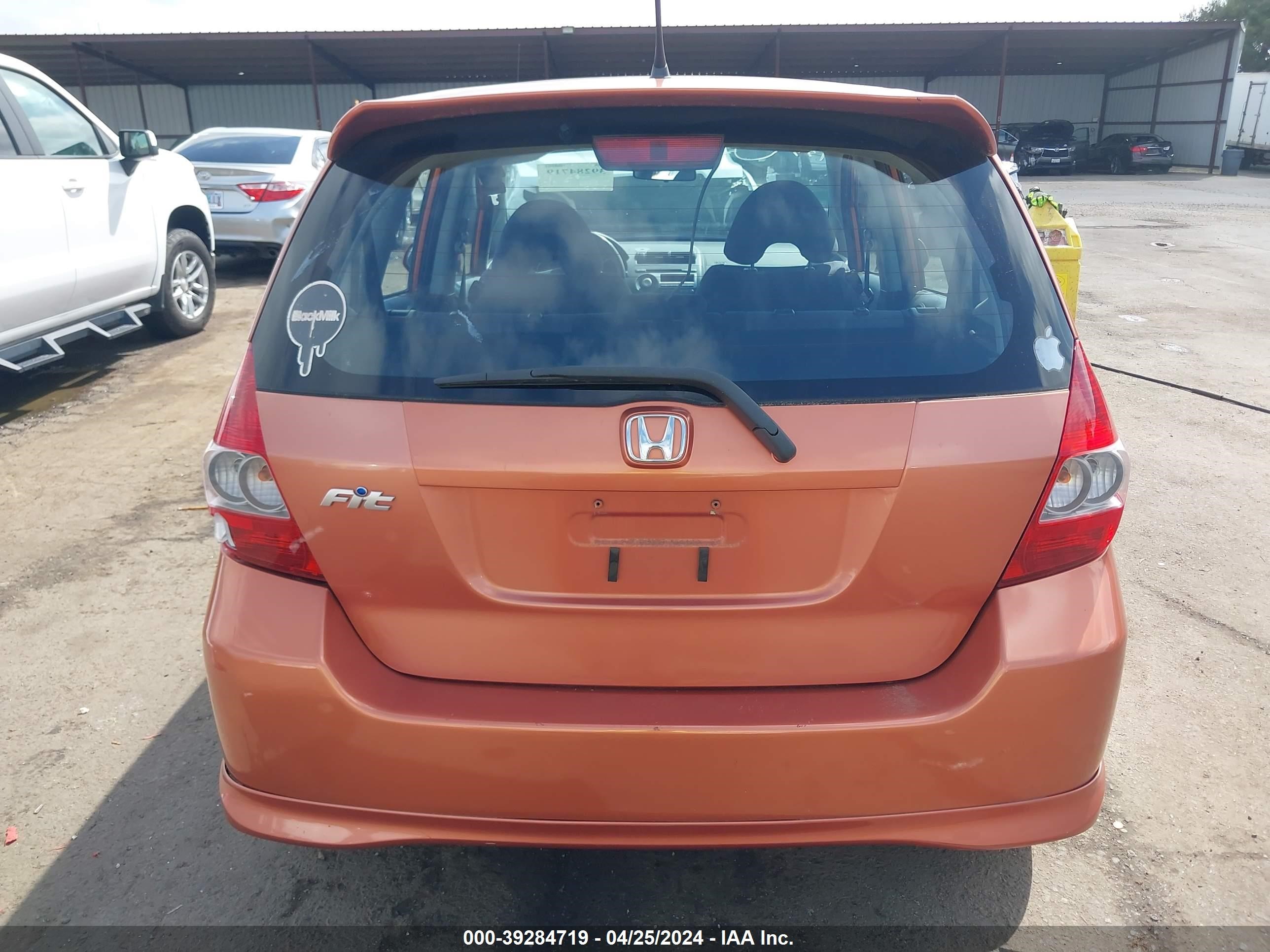 Photo 15 VIN: JHMGD376X8S011116 - HONDA FIT 