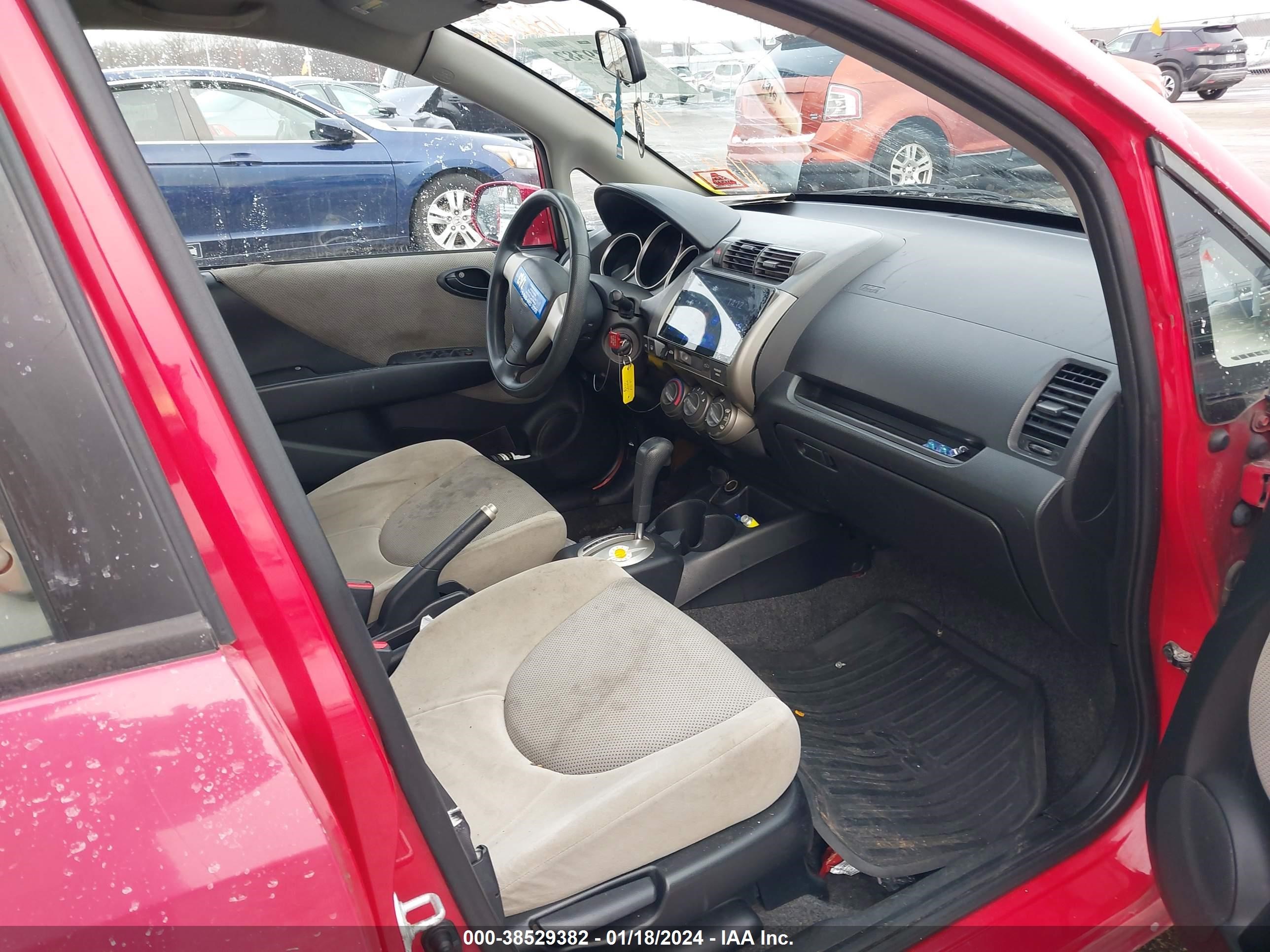 Photo 4 VIN: JHMGD38407S032777 - HONDA FIT 