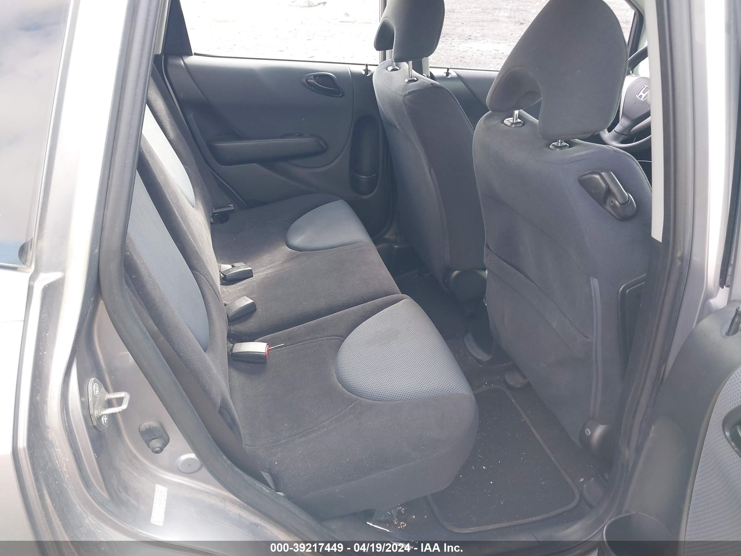 Photo 7 VIN: JHMGD38438S023590 - HONDA FIT 