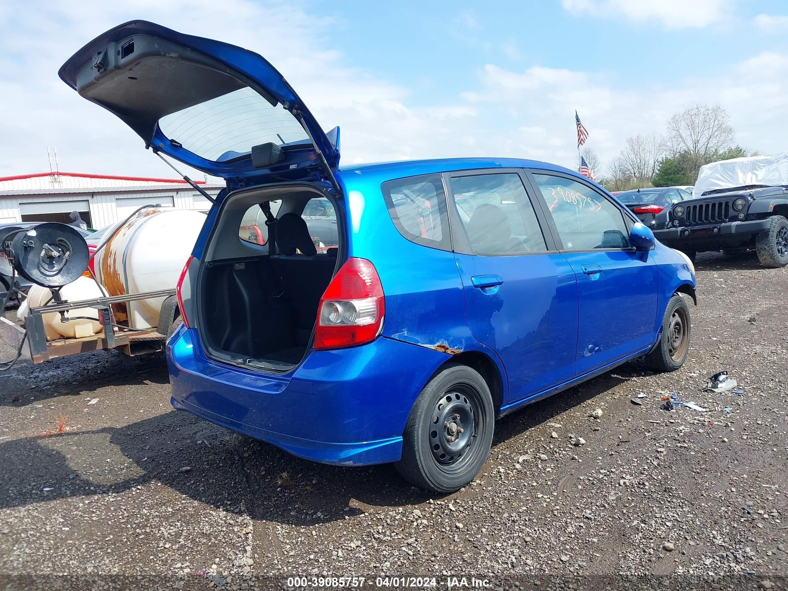 Photo 3 VIN: JHMGD38447S057584 - HONDA FIT 