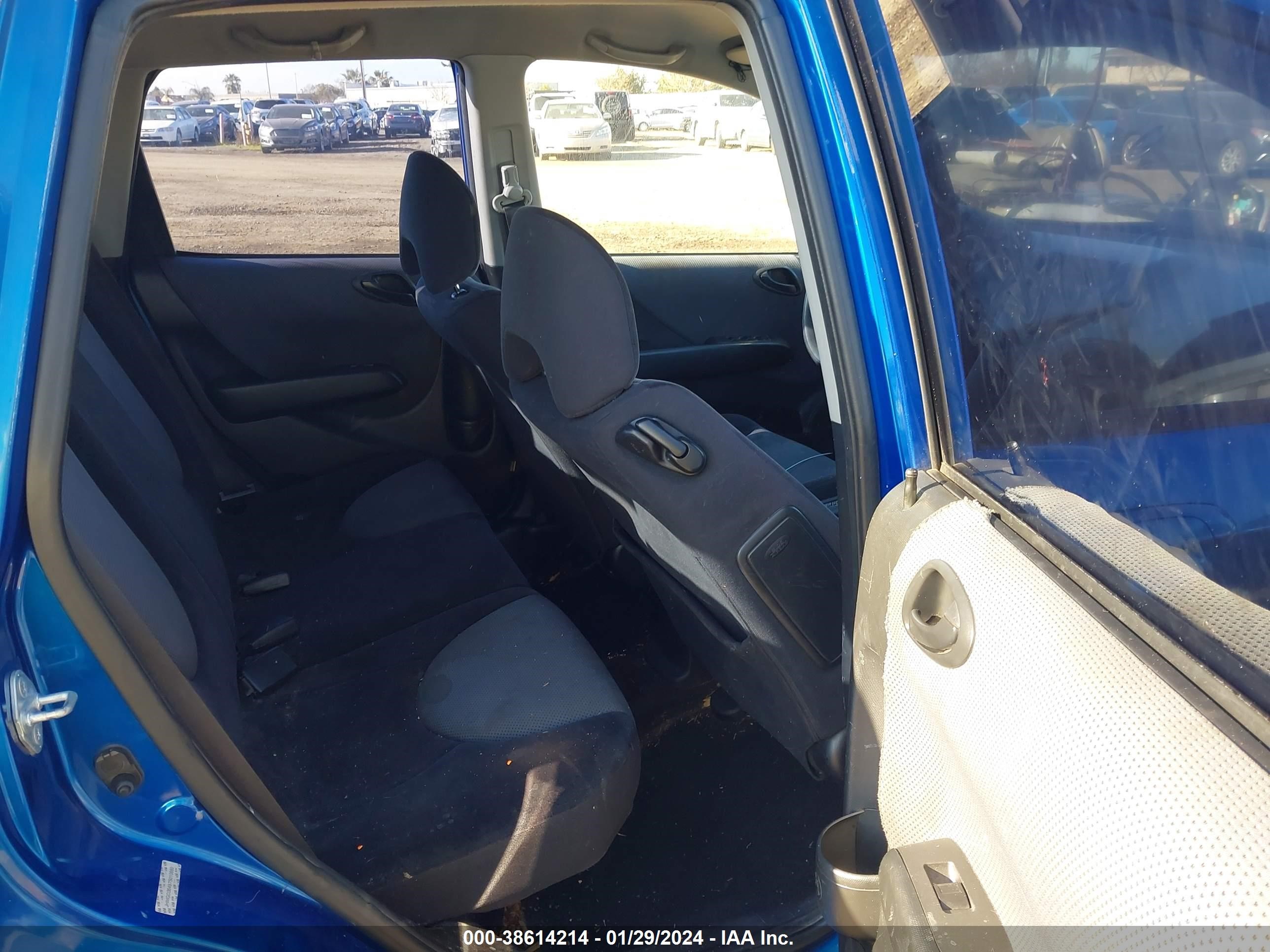 Photo 7 VIN: JHMGD38497S010860 - HONDA FIT 