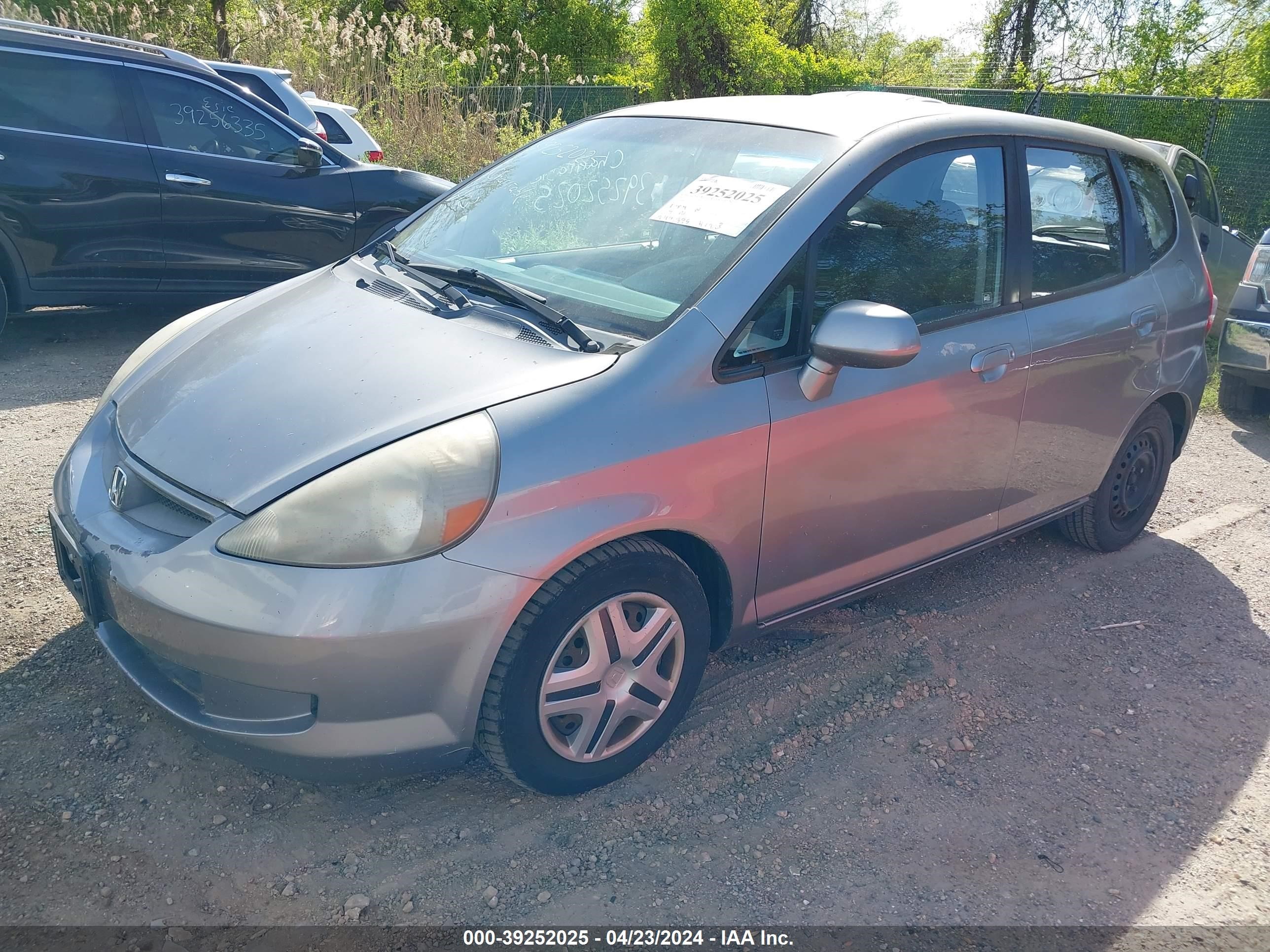 Photo 1 VIN: JHMGD384X7S002489 - HONDA FIT 