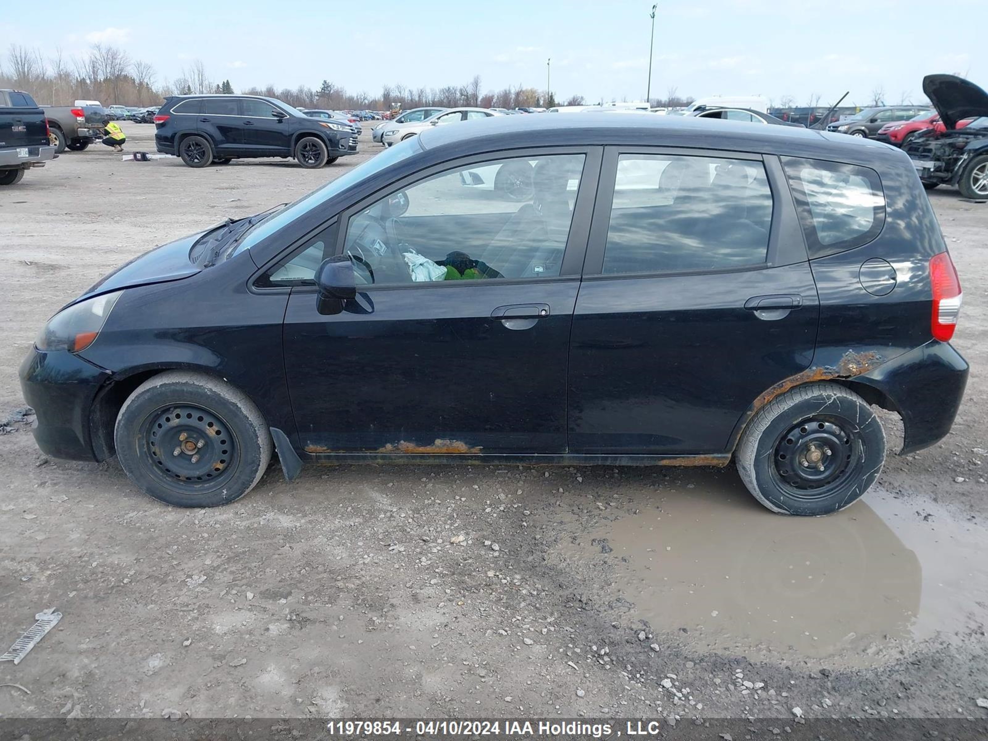 Photo 13 VIN: JHMGD384X7S801222 - HONDA FIT 