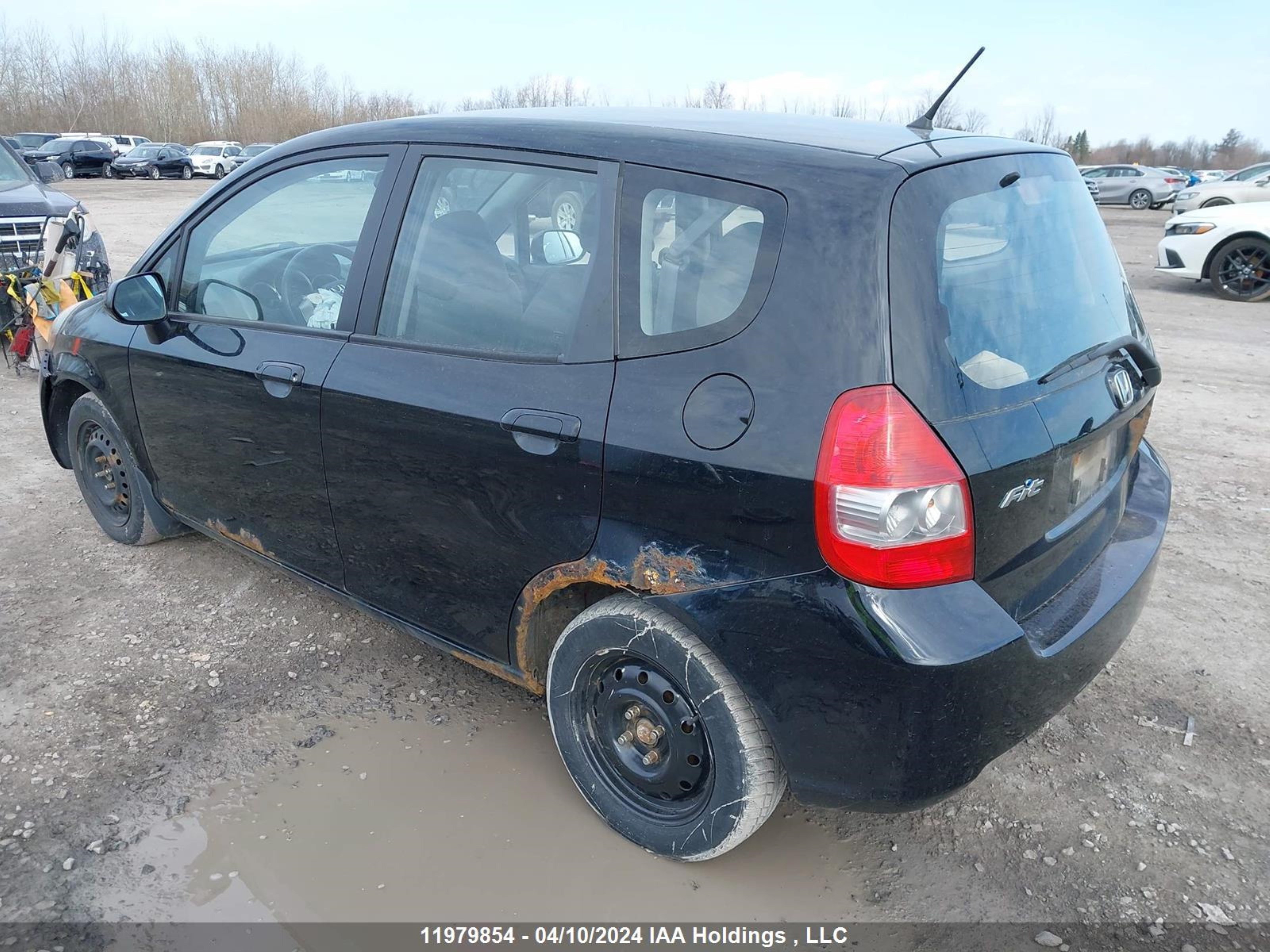 Photo 2 VIN: JHMGD384X7S801222 - HONDA FIT 