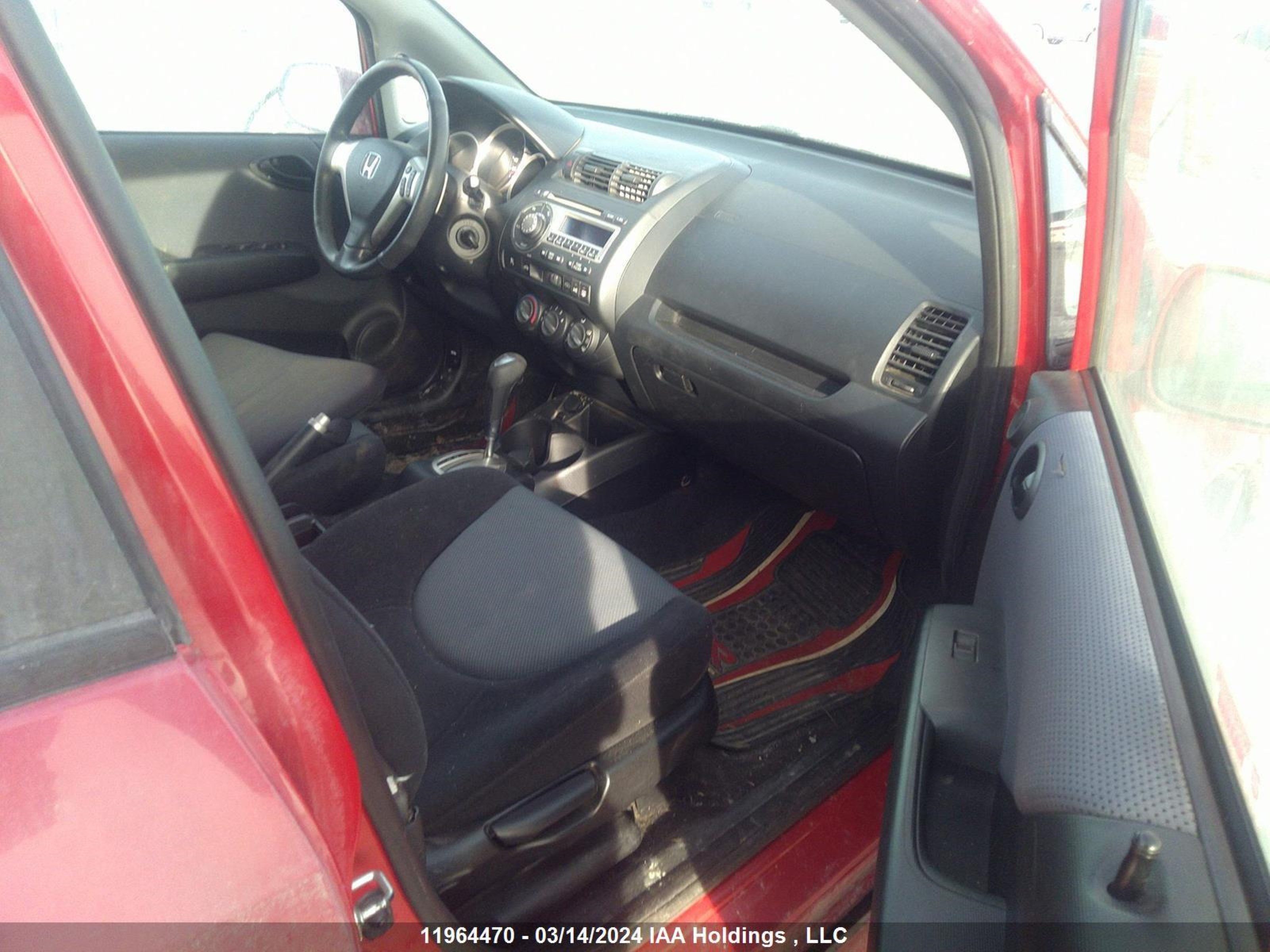 Photo 4 VIN: JHMGD38608S811793 - HONDA FIT 