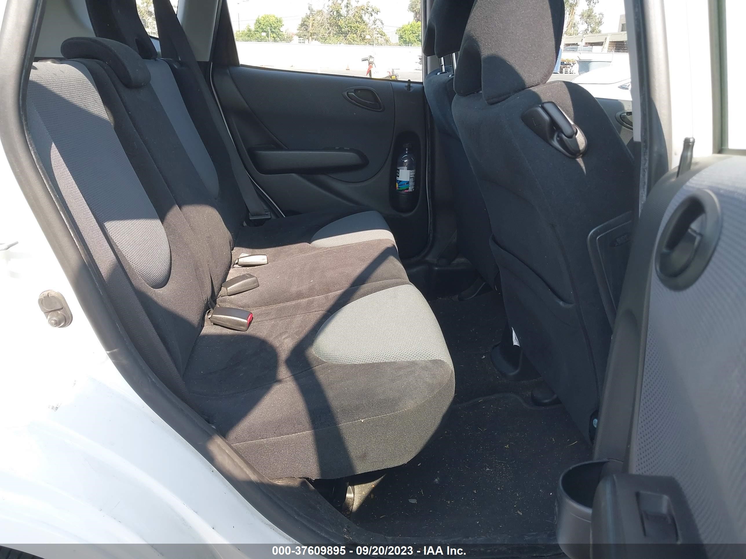 Photo 7 VIN: JHMGD38617S035723 - HONDA FIT 