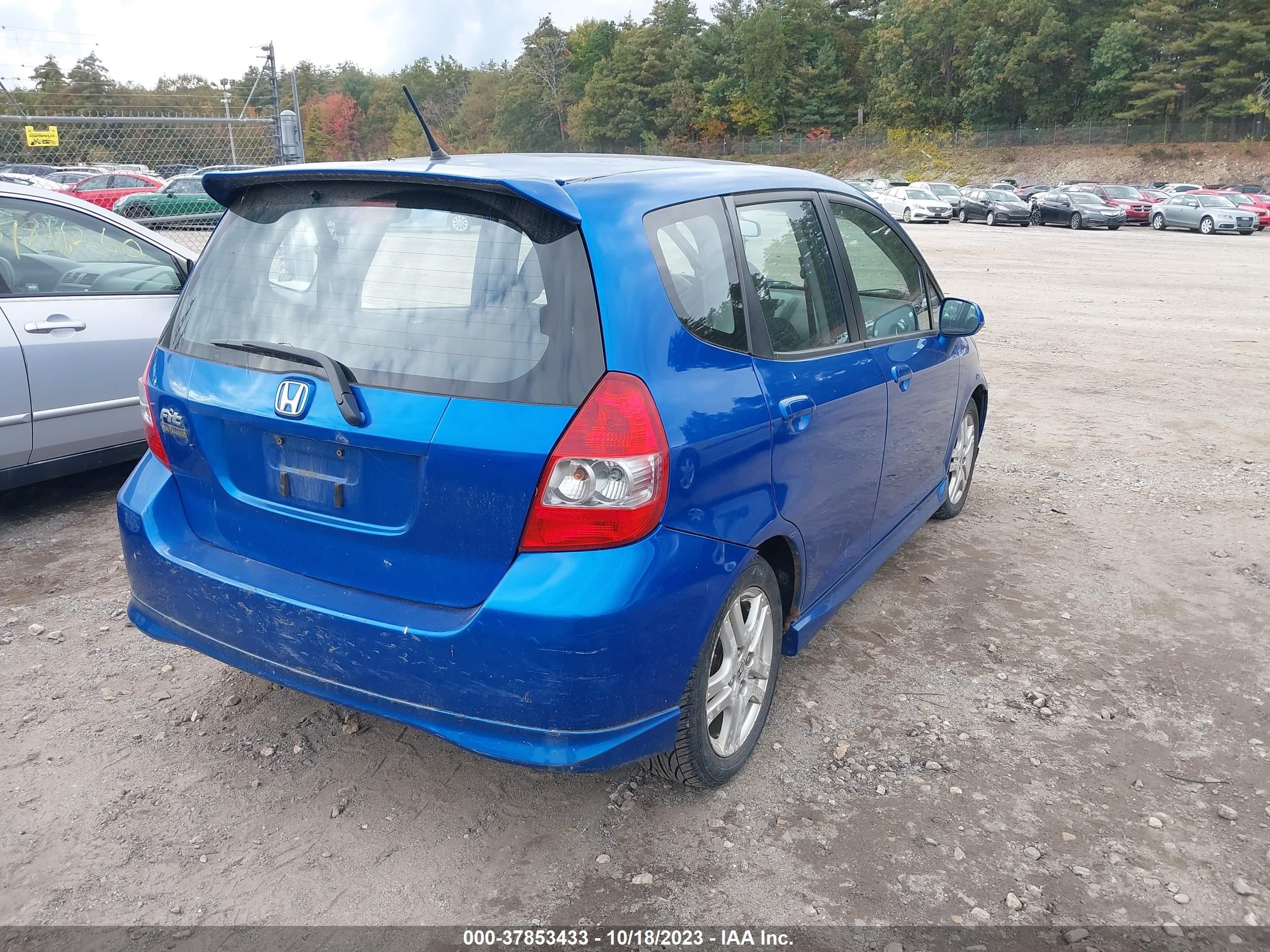 Photo 3 VIN: JHMGD38617S043563 - HONDA FIT 