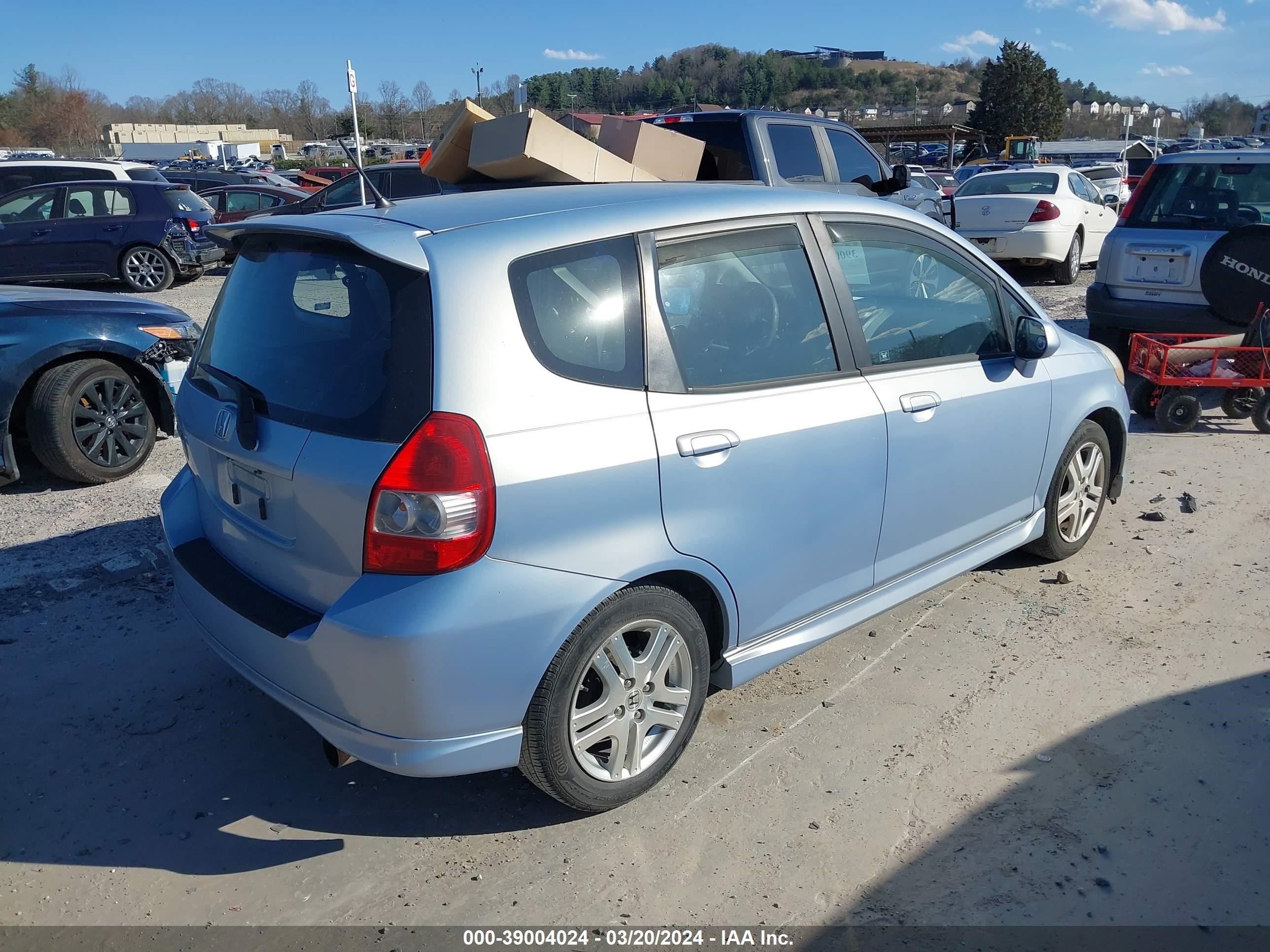 Photo 3 VIN: JHMGD38628S071678 - HONDA FIT 