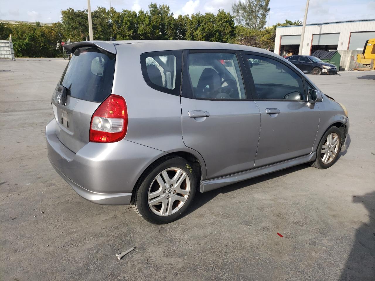 Photo 2 VIN: JHMGD38638S047793 - HONDA FIT 