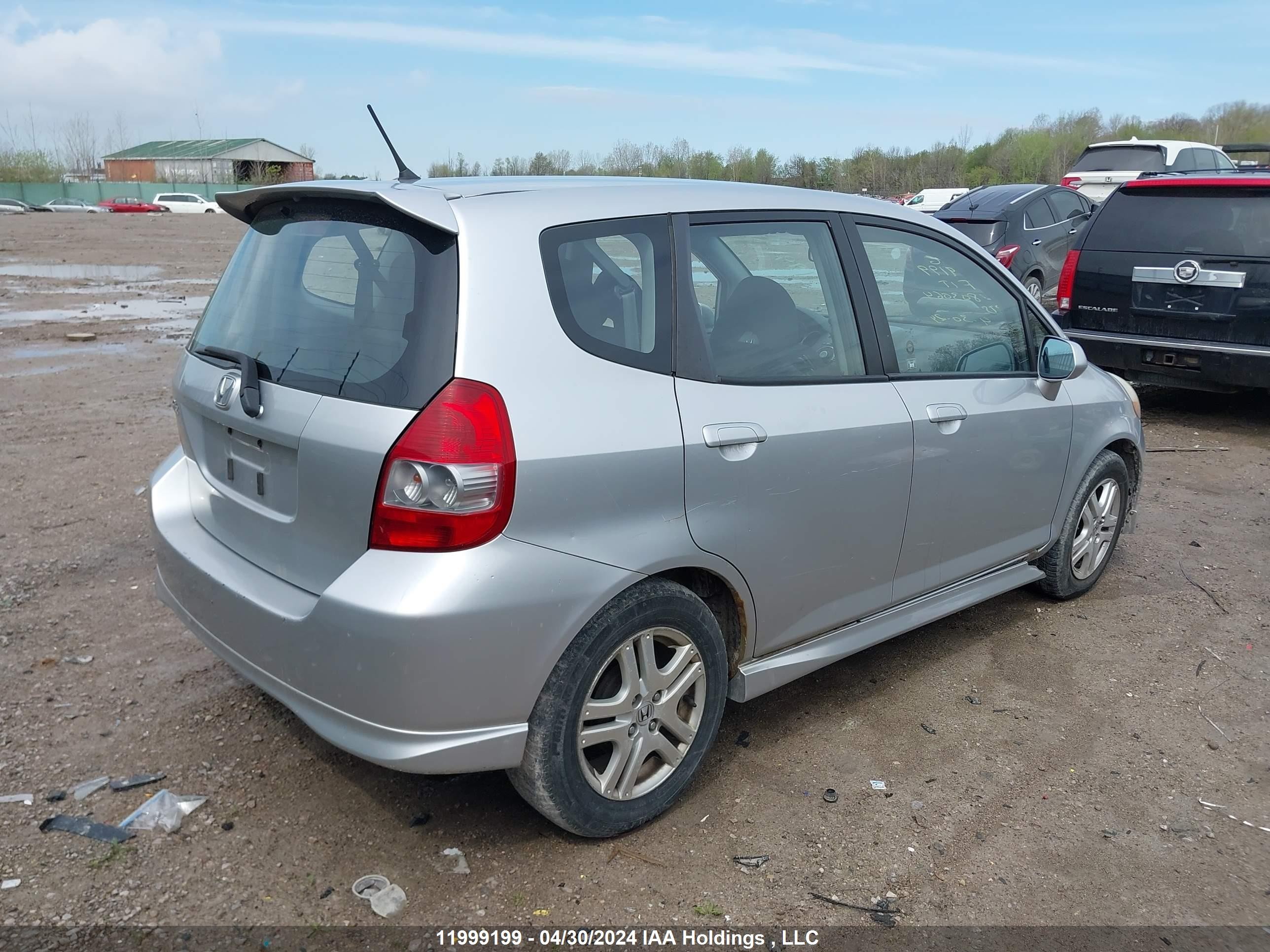 Photo 3 VIN: JHMGD38647S803064 - HONDA FIT 