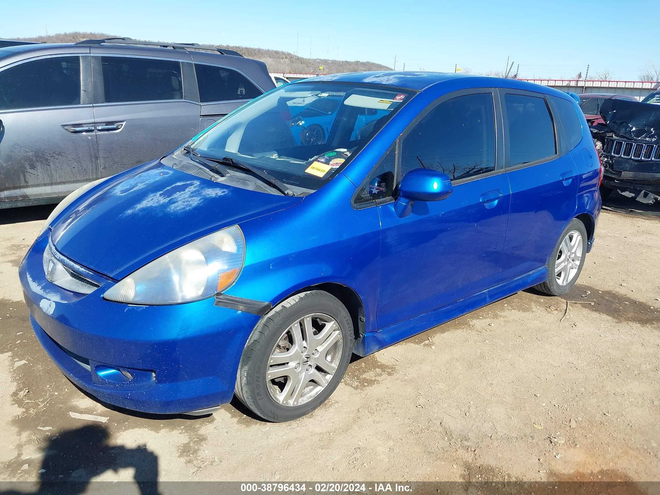 Photo 1 VIN: JHMGD38648S051769 - HONDA FIT 