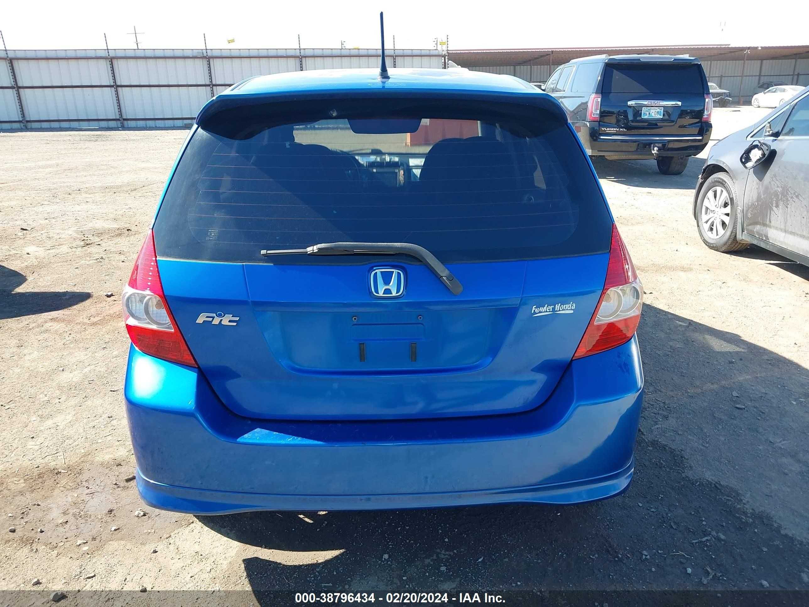 Photo 15 VIN: JHMGD38648S051769 - HONDA FIT 