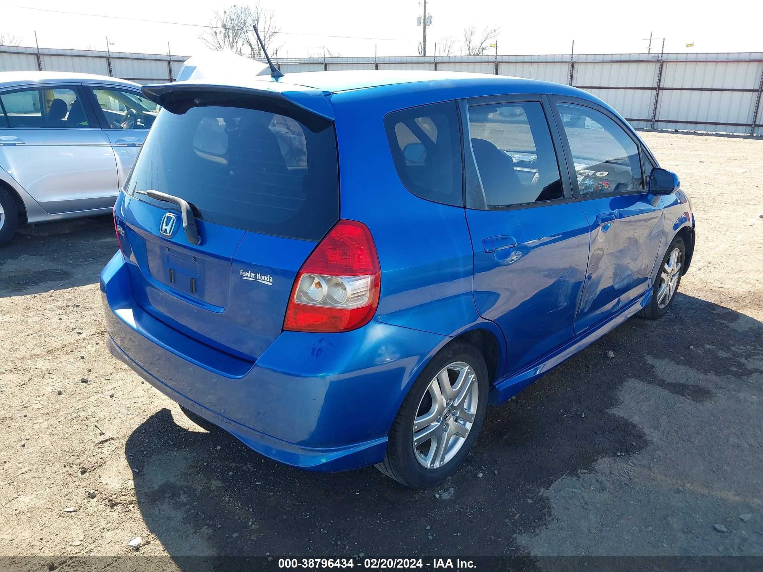 Photo 3 VIN: JHMGD38648S051769 - HONDA FIT SPORT 