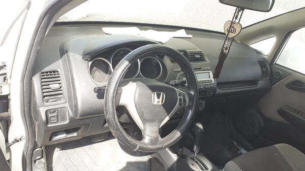 Photo 9 VIN: JHMGD38657S020710 - HONDA FIT 