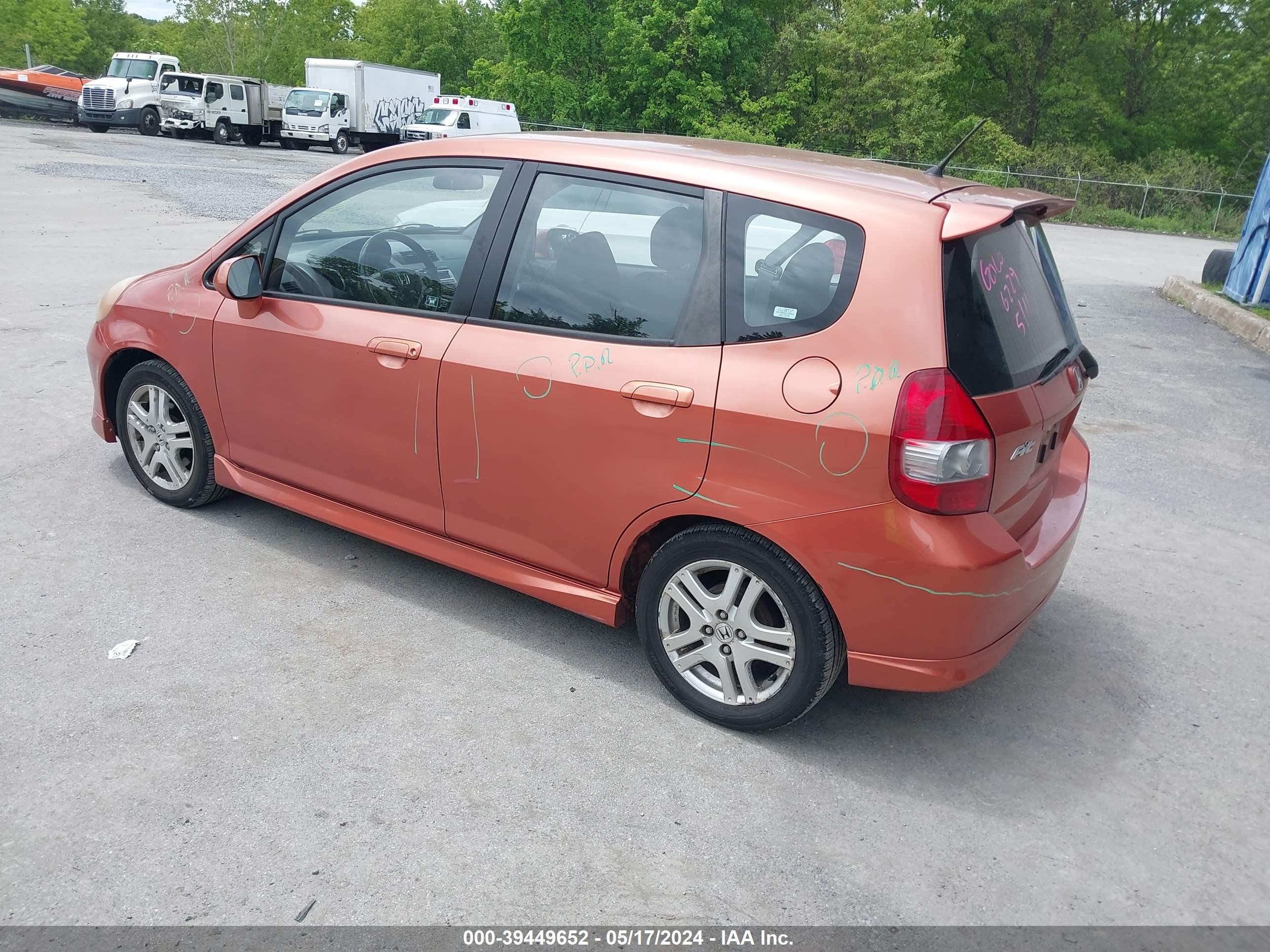 Photo 2 VIN: JHMGD38667S005553 - HONDA FIT 