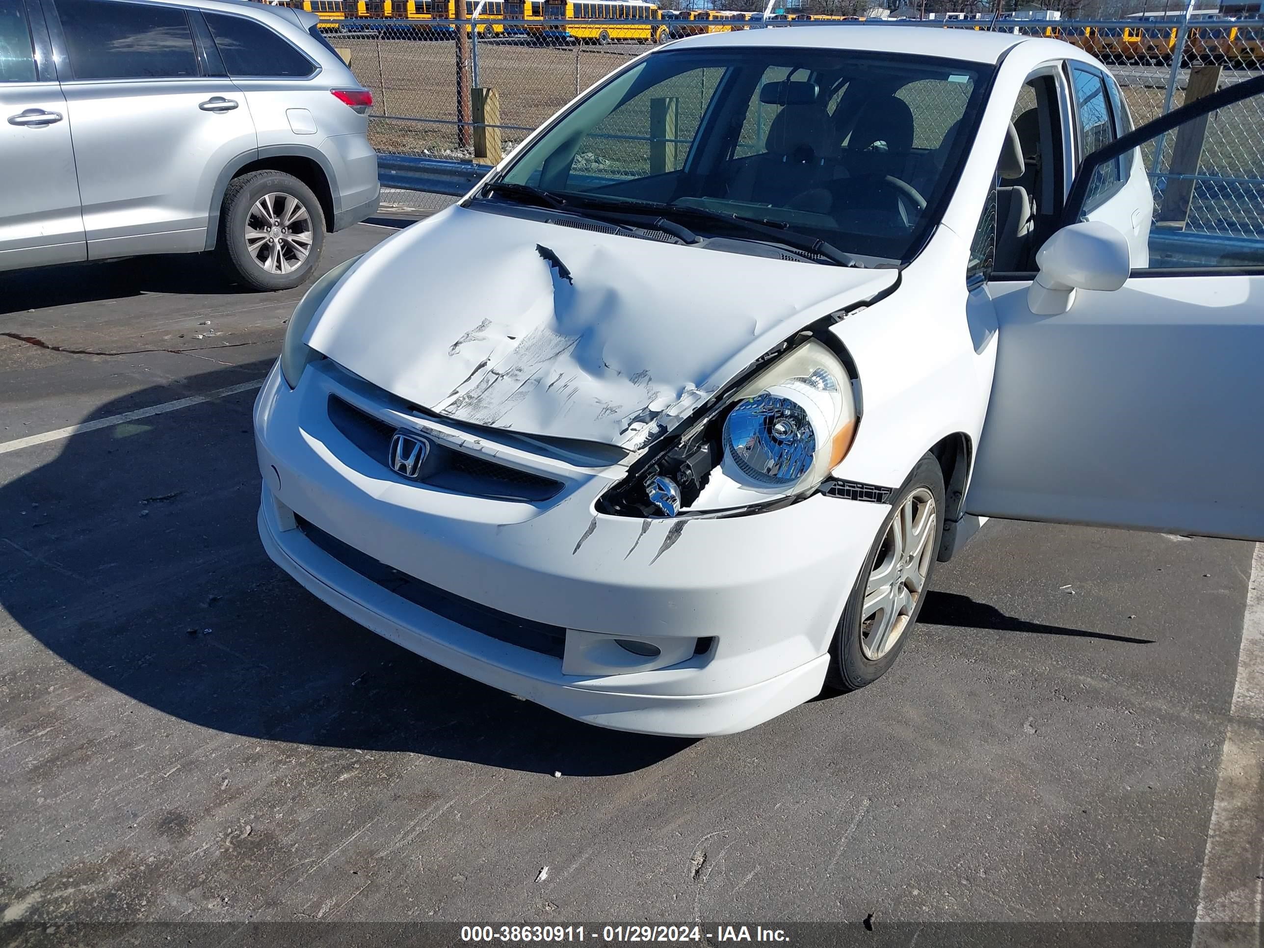 Photo 5 VIN: JHMGD38667S007741 - HONDA FIT 