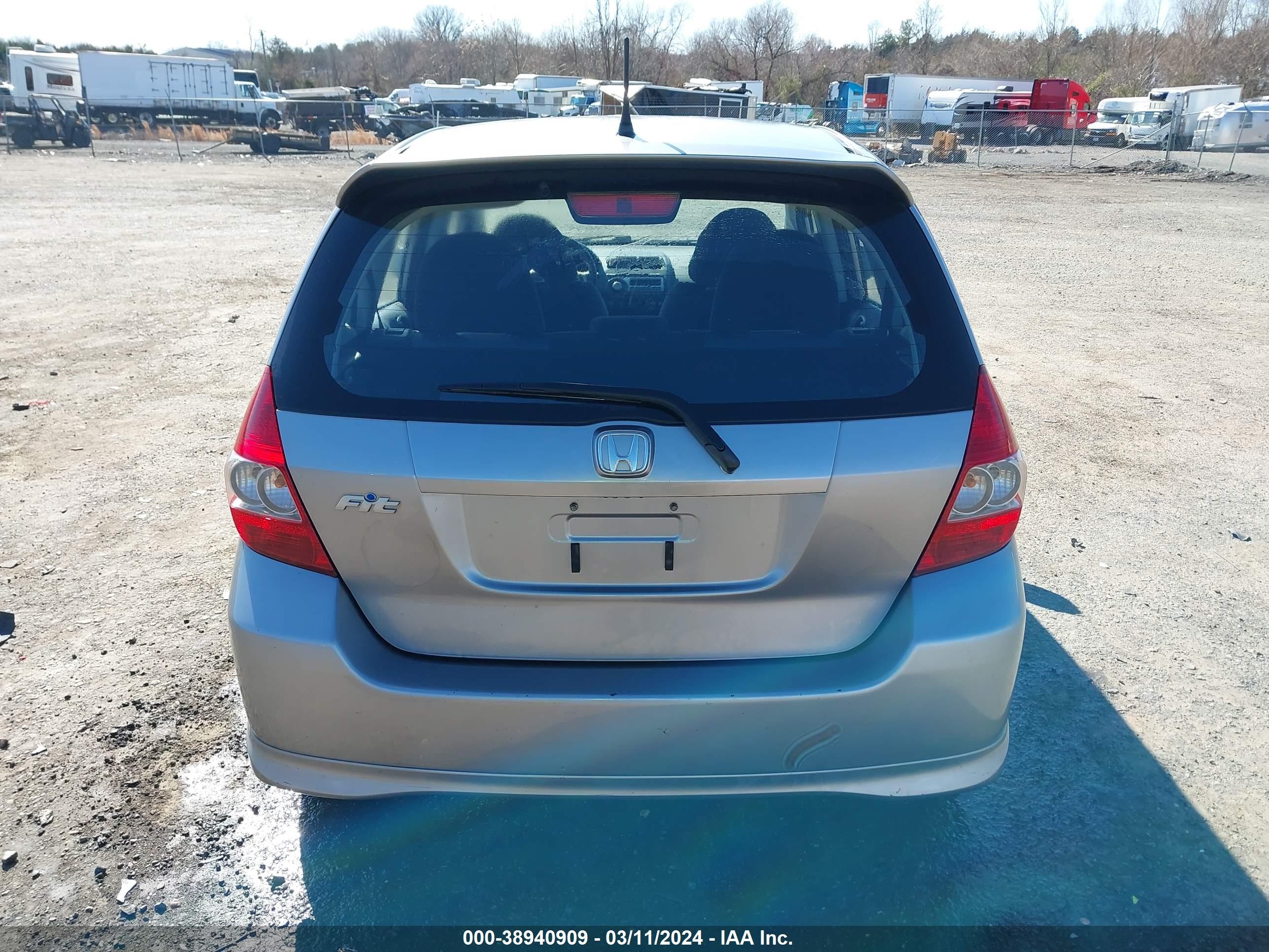 Photo 15 VIN: JHMGD38687S023696 - HONDA FIT 