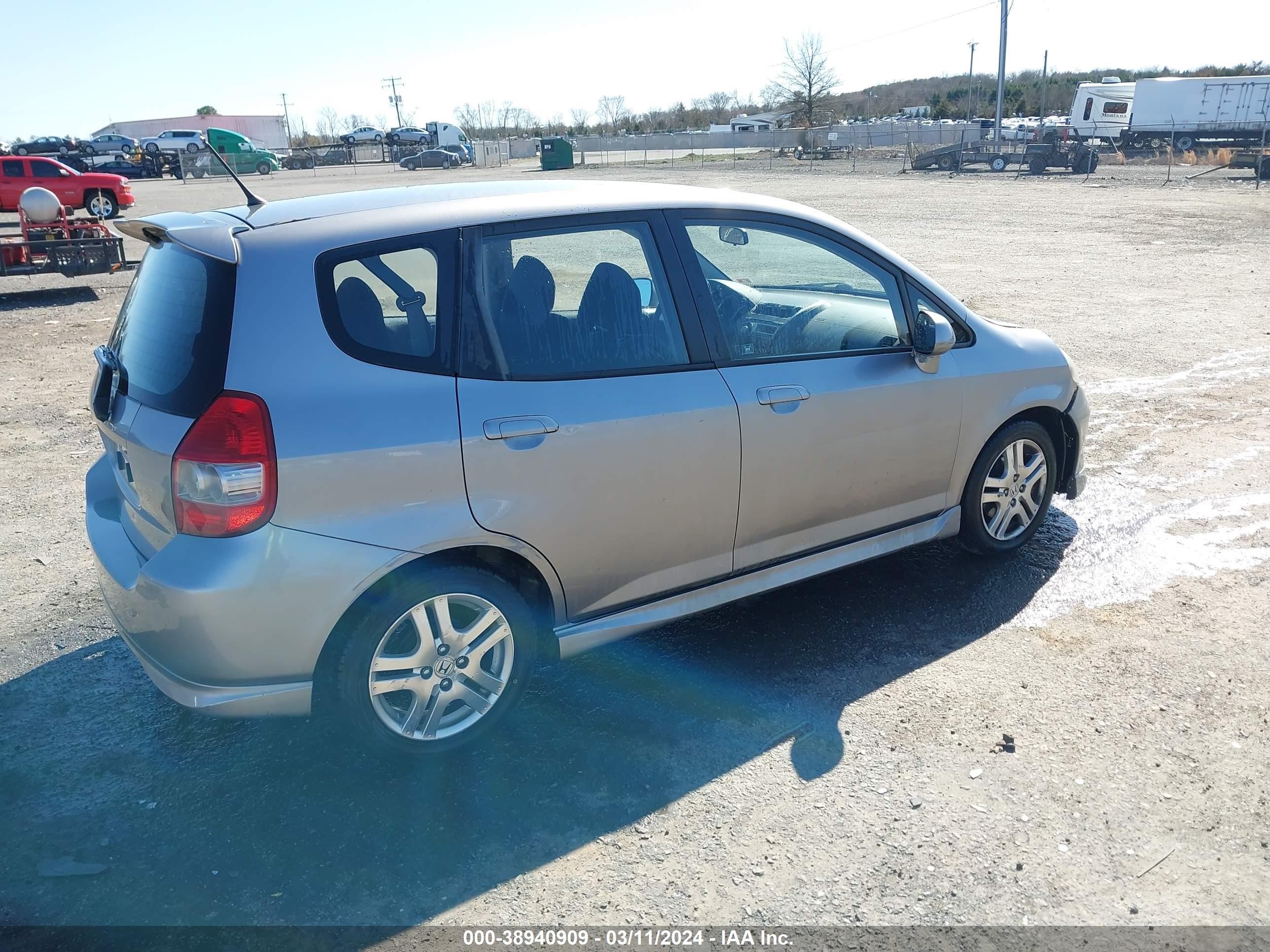 Photo 3 VIN: JHMGD38687S023696 - HONDA FIT 