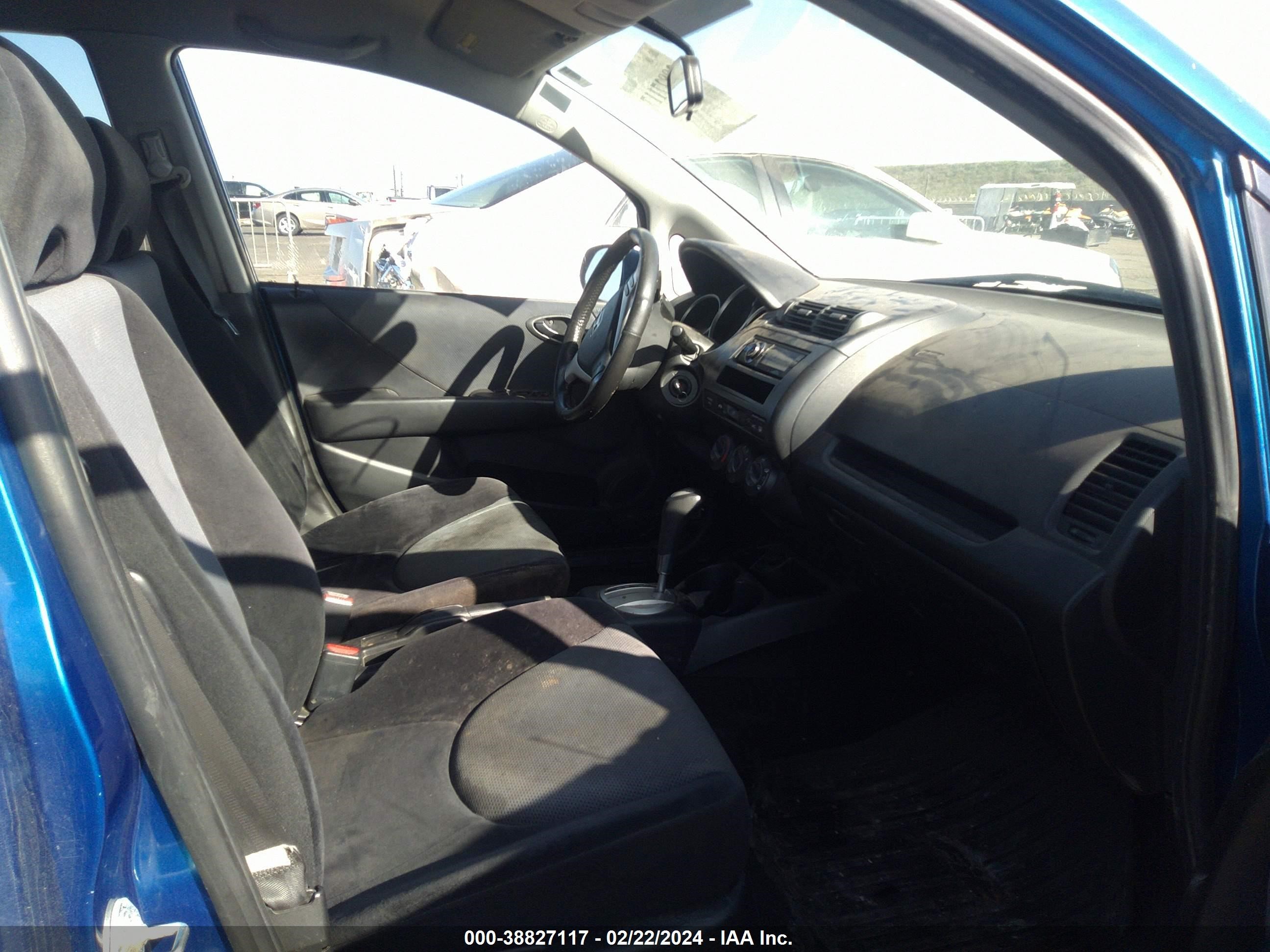 Photo 4 VIN: JHMGD38687S055709 - HONDA FIT 