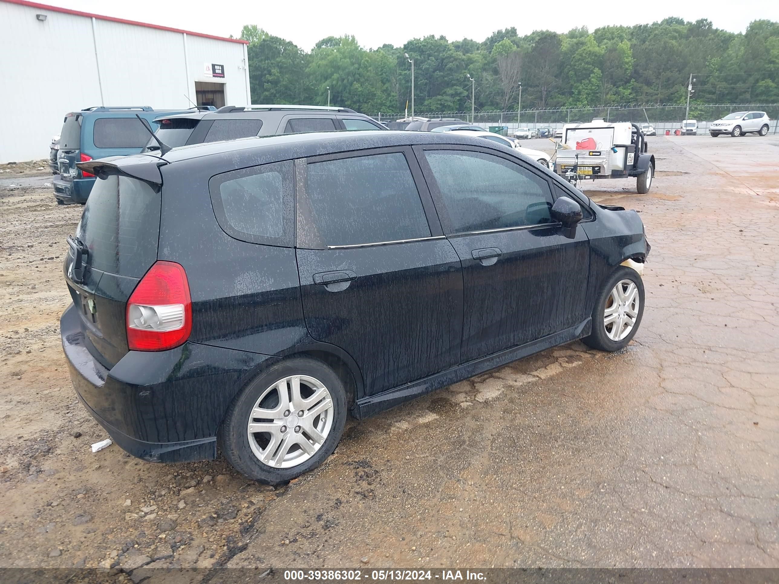 Photo 3 VIN: JHMGD38698S047118 - HONDA FIT 