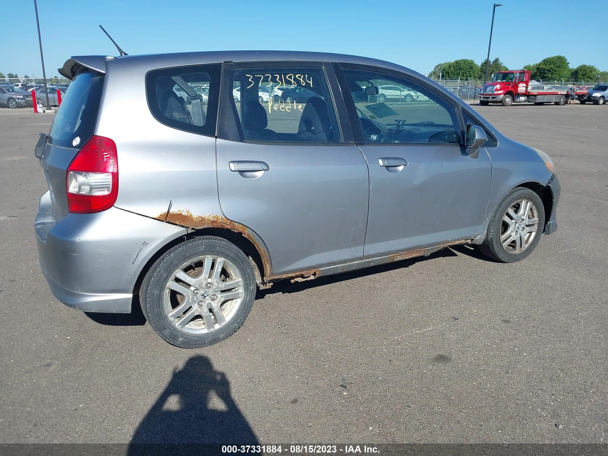 Photo 3 VIN: JHMGD386X7S024753 - HONDA FIT 