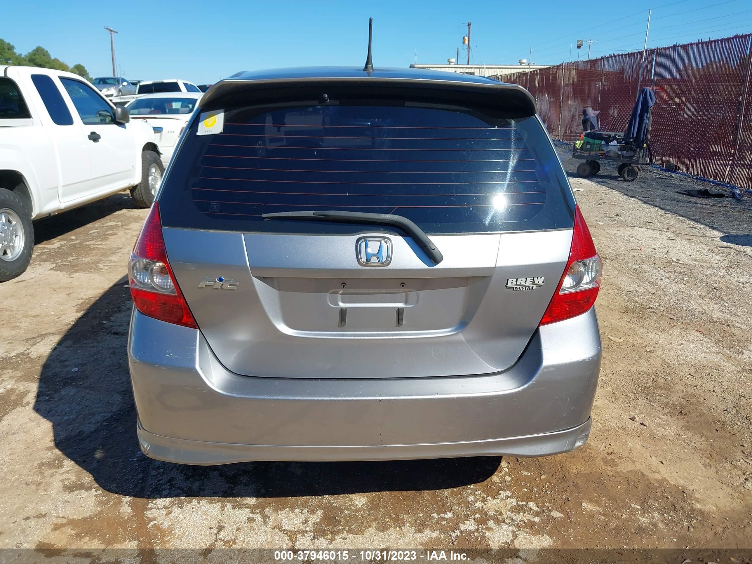 Photo 16 VIN: JHMGD386X8S030733 - HONDA FIT 