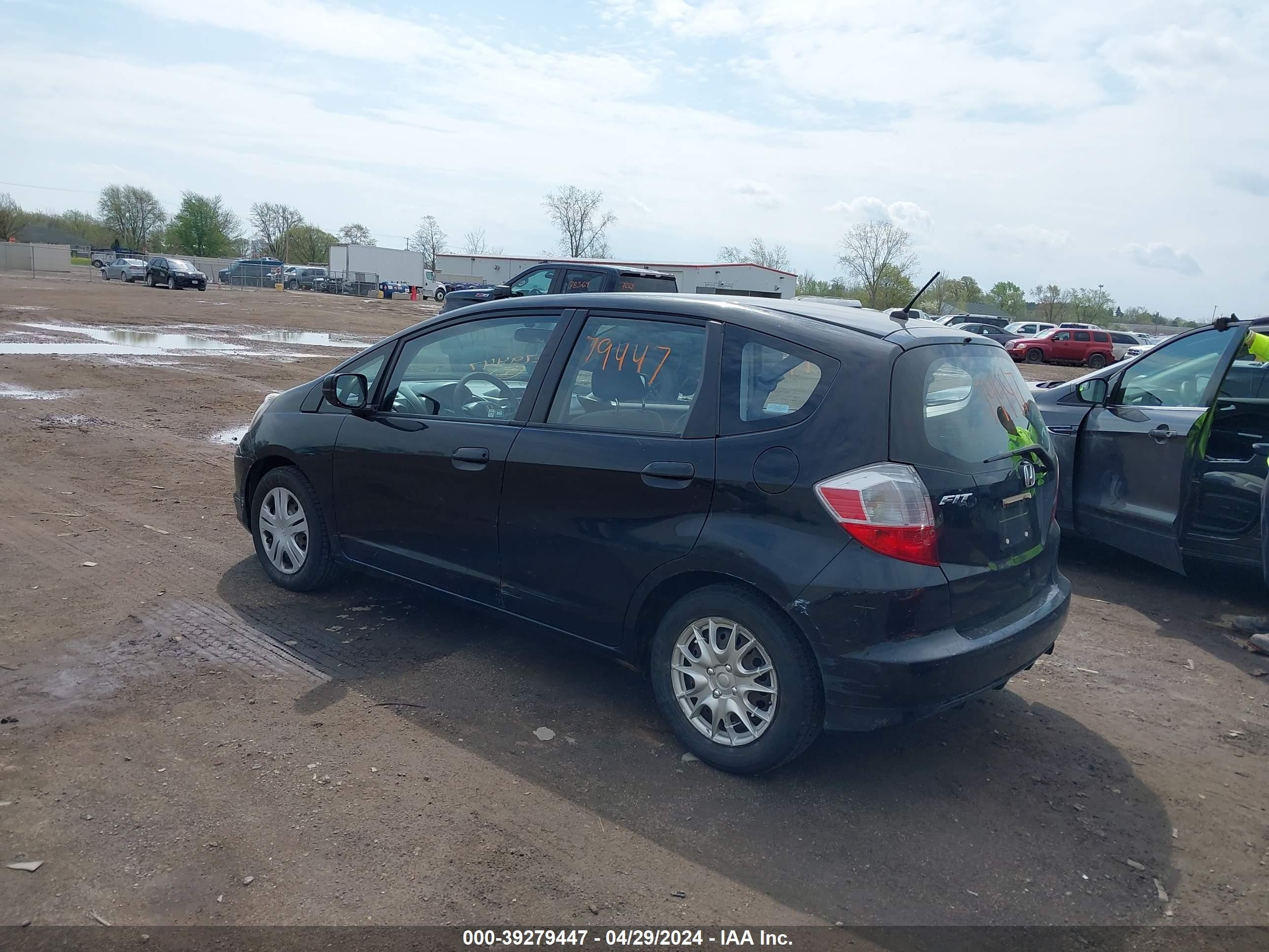 Photo 2 VIN: JHMGE87229S059508 - HONDA FIT 