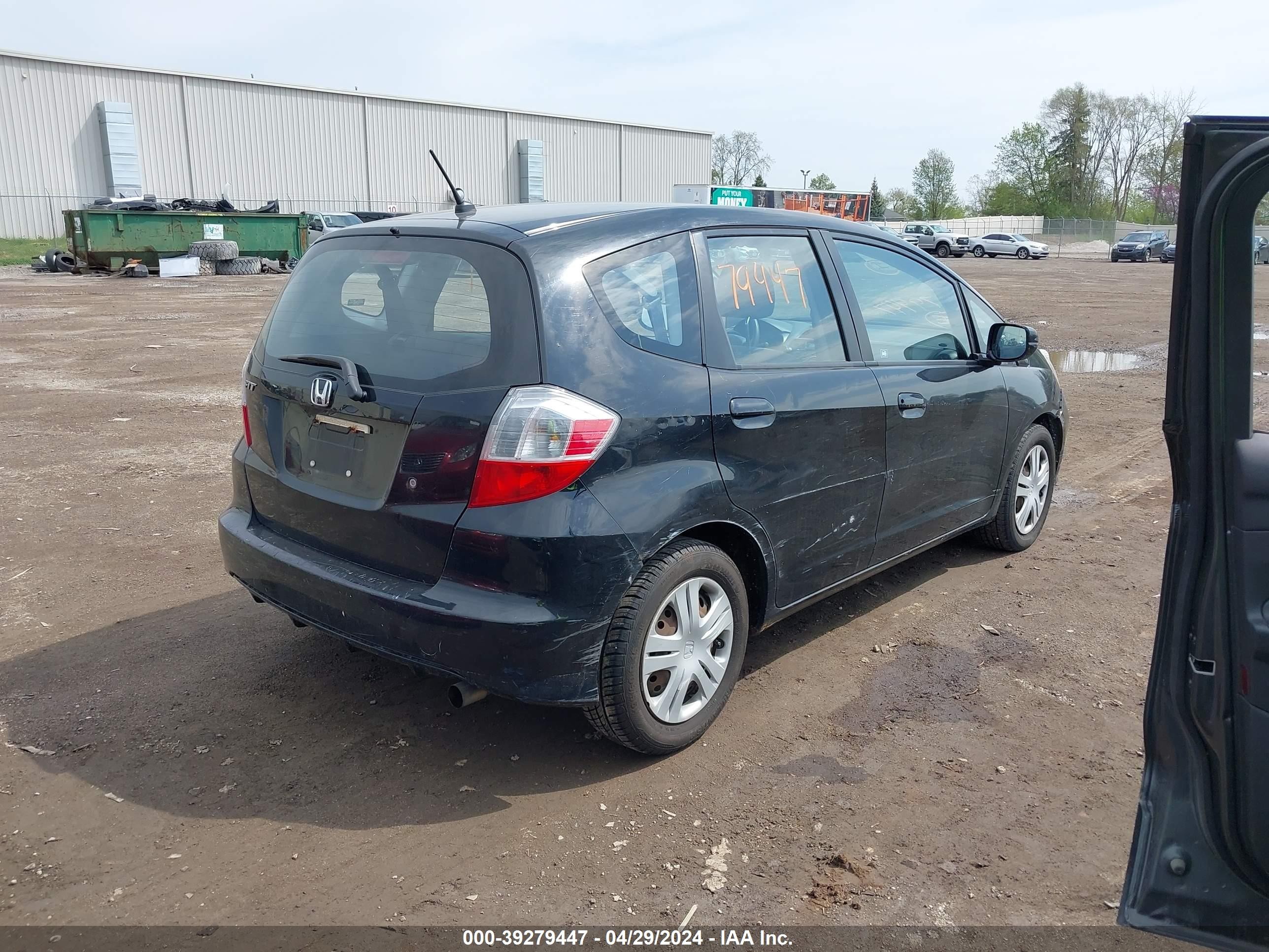 Photo 3 VIN: JHMGE87229S059508 - HONDA FIT 