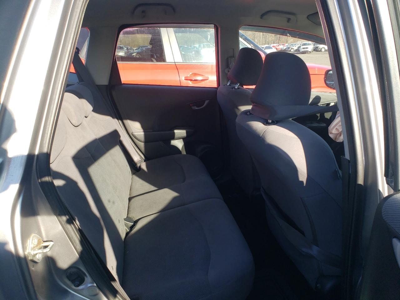 Photo 9 VIN: JHMGE872X9S067159 - HONDA FIT 