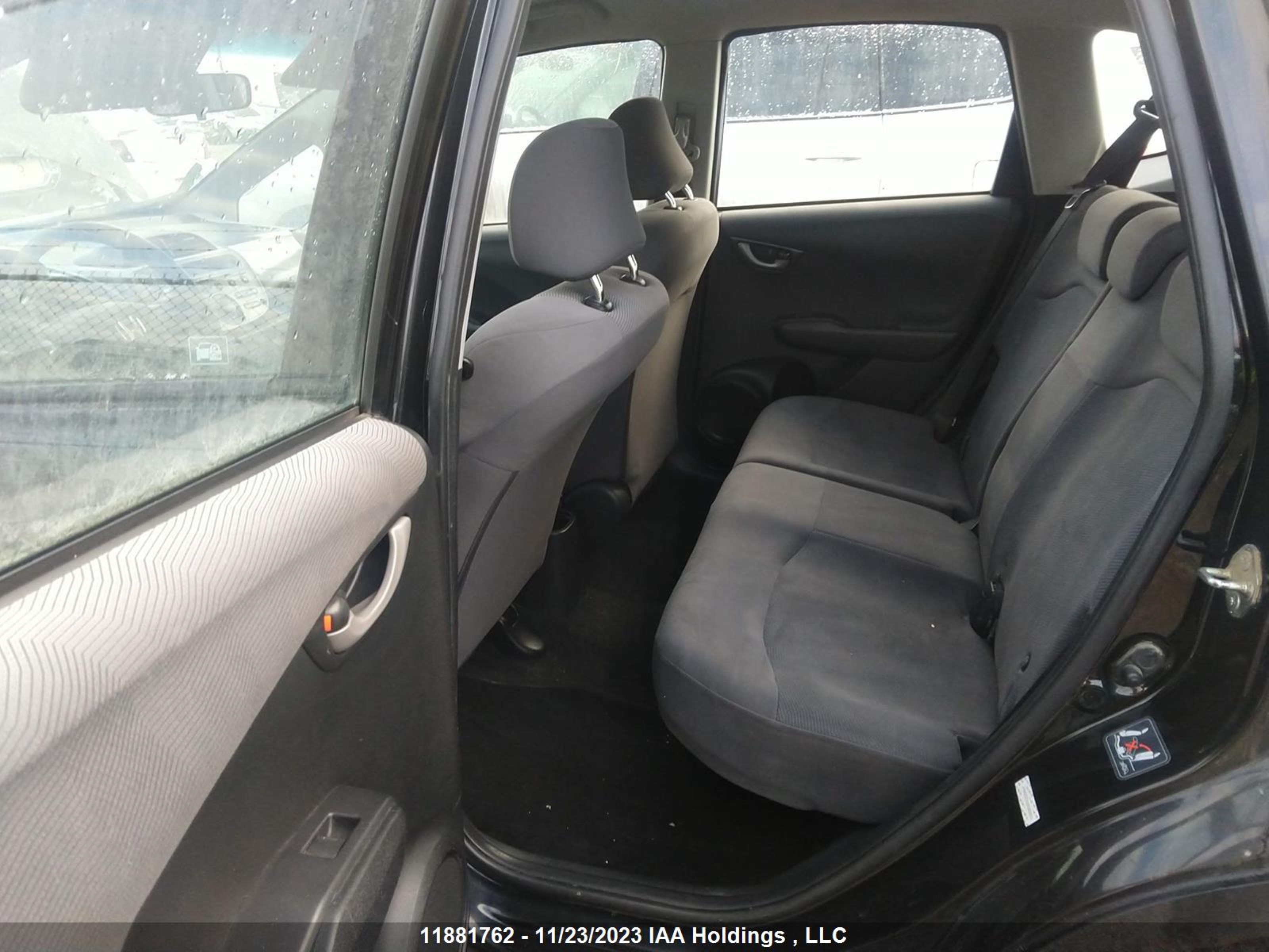 Photo 7 VIN: JHMGE872X9S809303 - HONDA FIT 