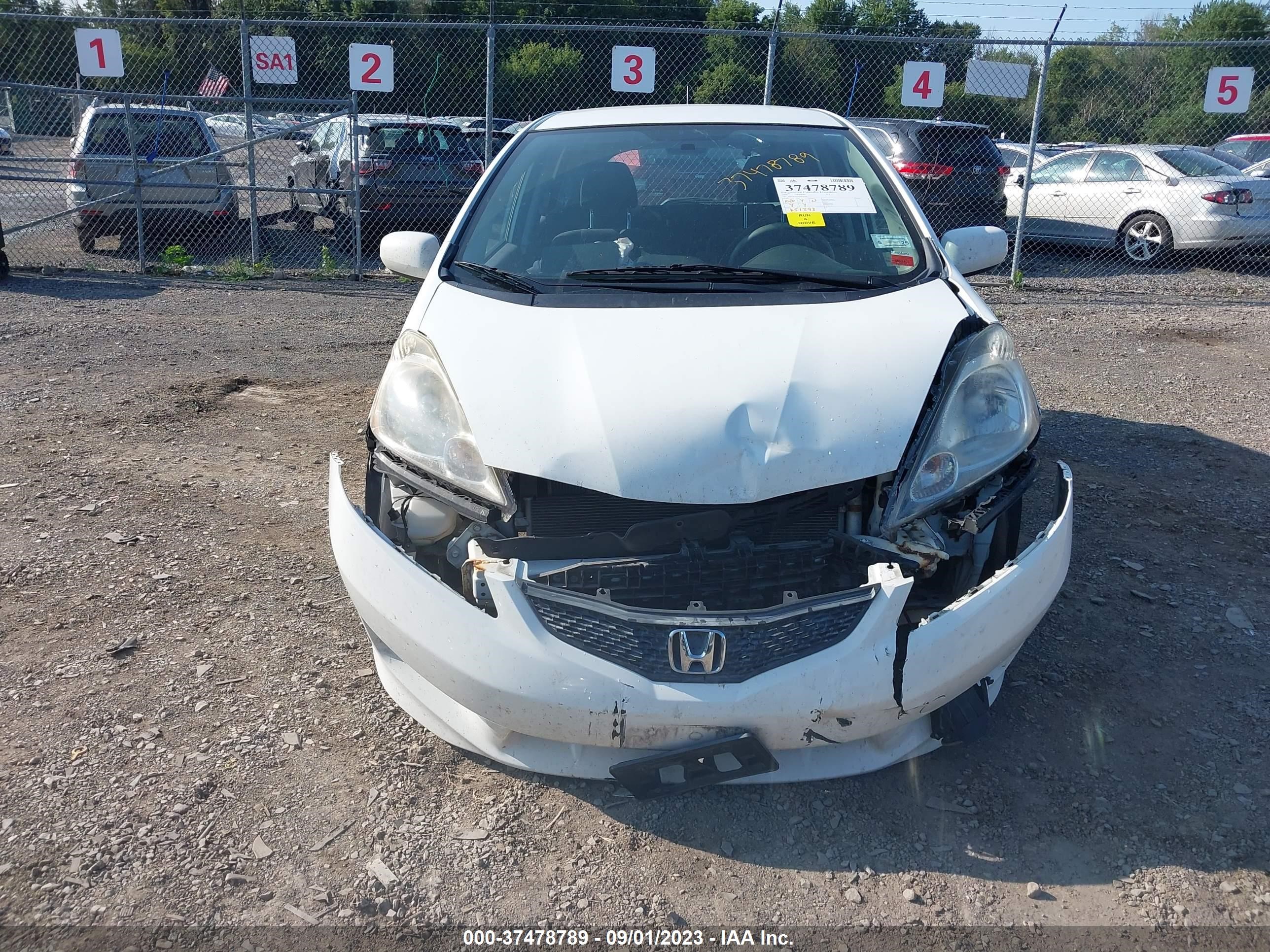 Photo 5 VIN: JHMGE87679S013658 - HONDA FIT 